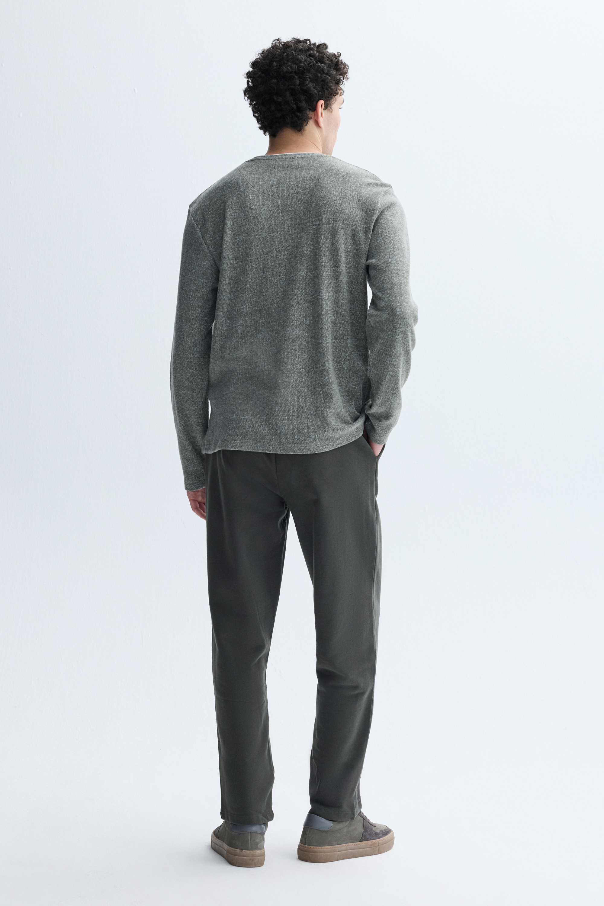 BİSİKLET YAKA SWEATSHIRT