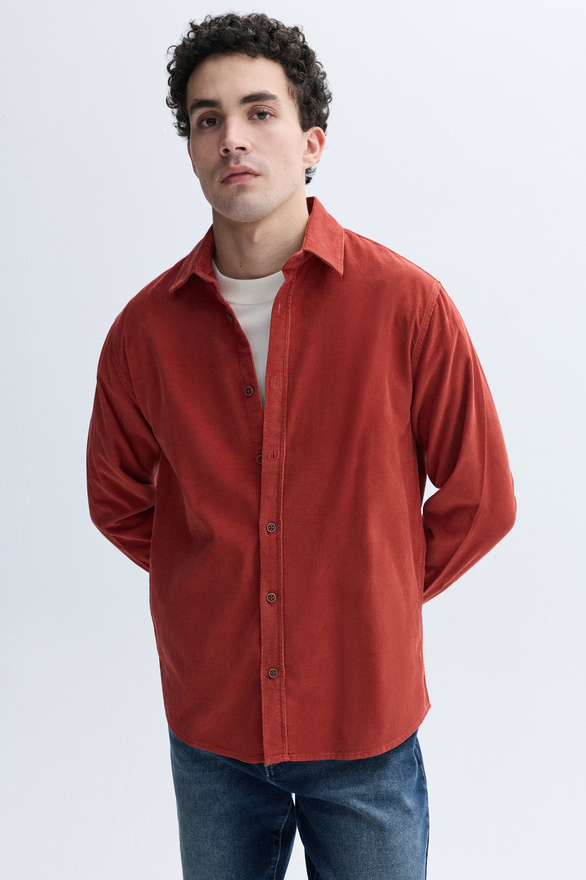 REGULAR FIT UZUN KOLLU KADİFE GÖMLEK