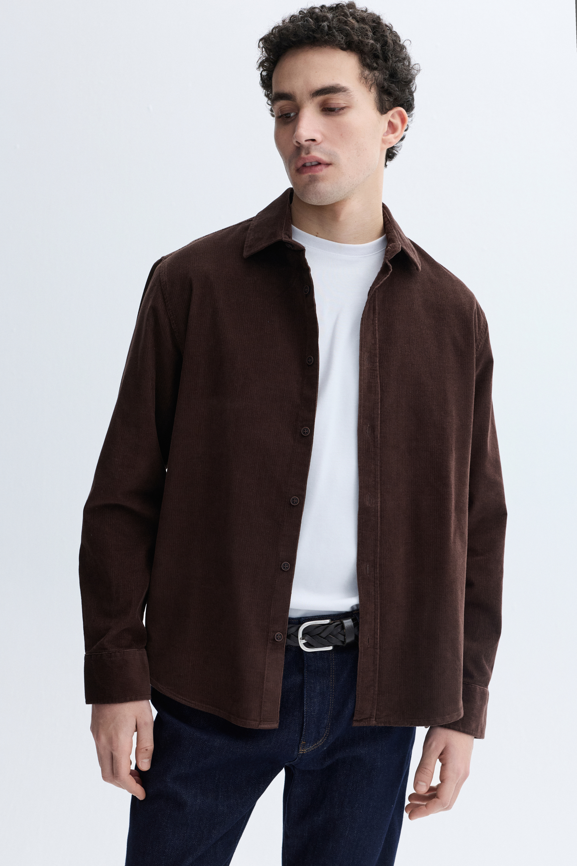 REGULAR FIT UZUN KOLLU KADİFE GÖMLEK