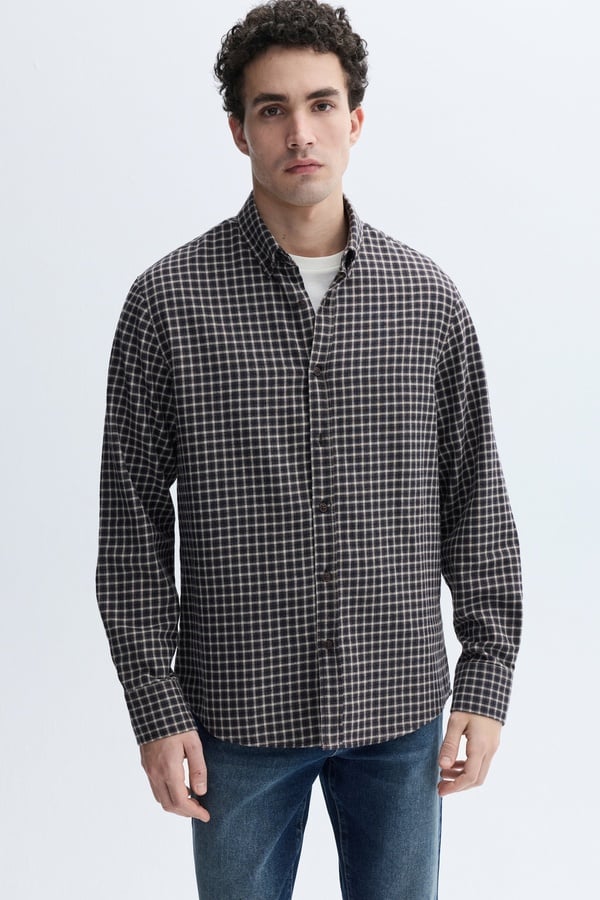 REGULAR FIT EKOSELİ UZUN KOLLU GÖMLEK