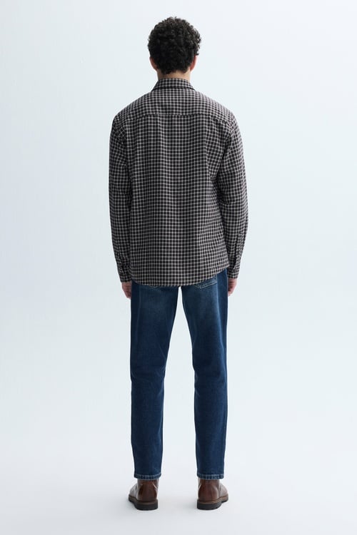 REGULAR FIT EKOSELİ UZUN KOLLU GÖMLEK