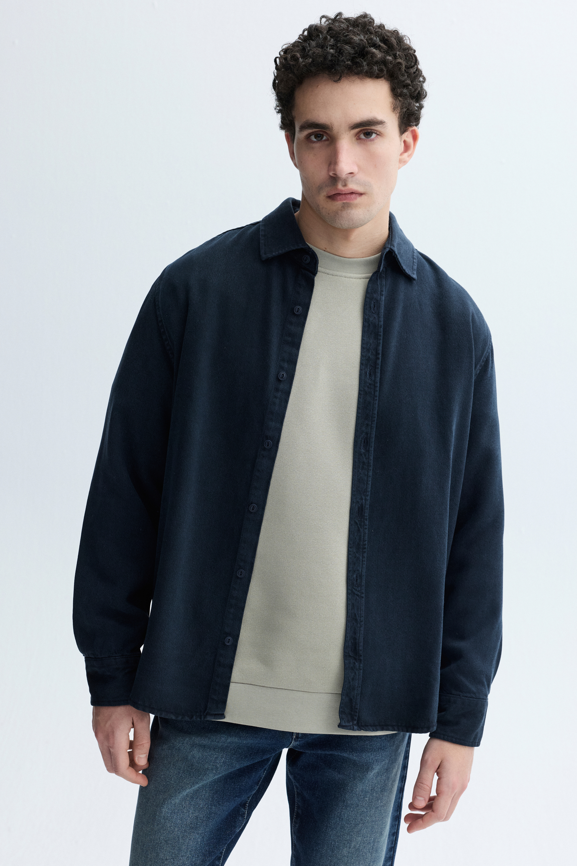 REGULAR FIT UZUN KOLLU LİYOSEL GÖMLEK