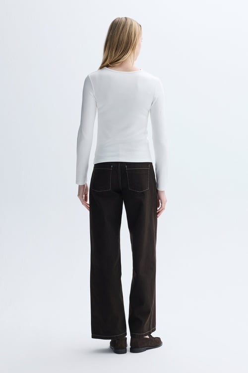 YAKA DETAYLI FITTED MODAL BLUZ