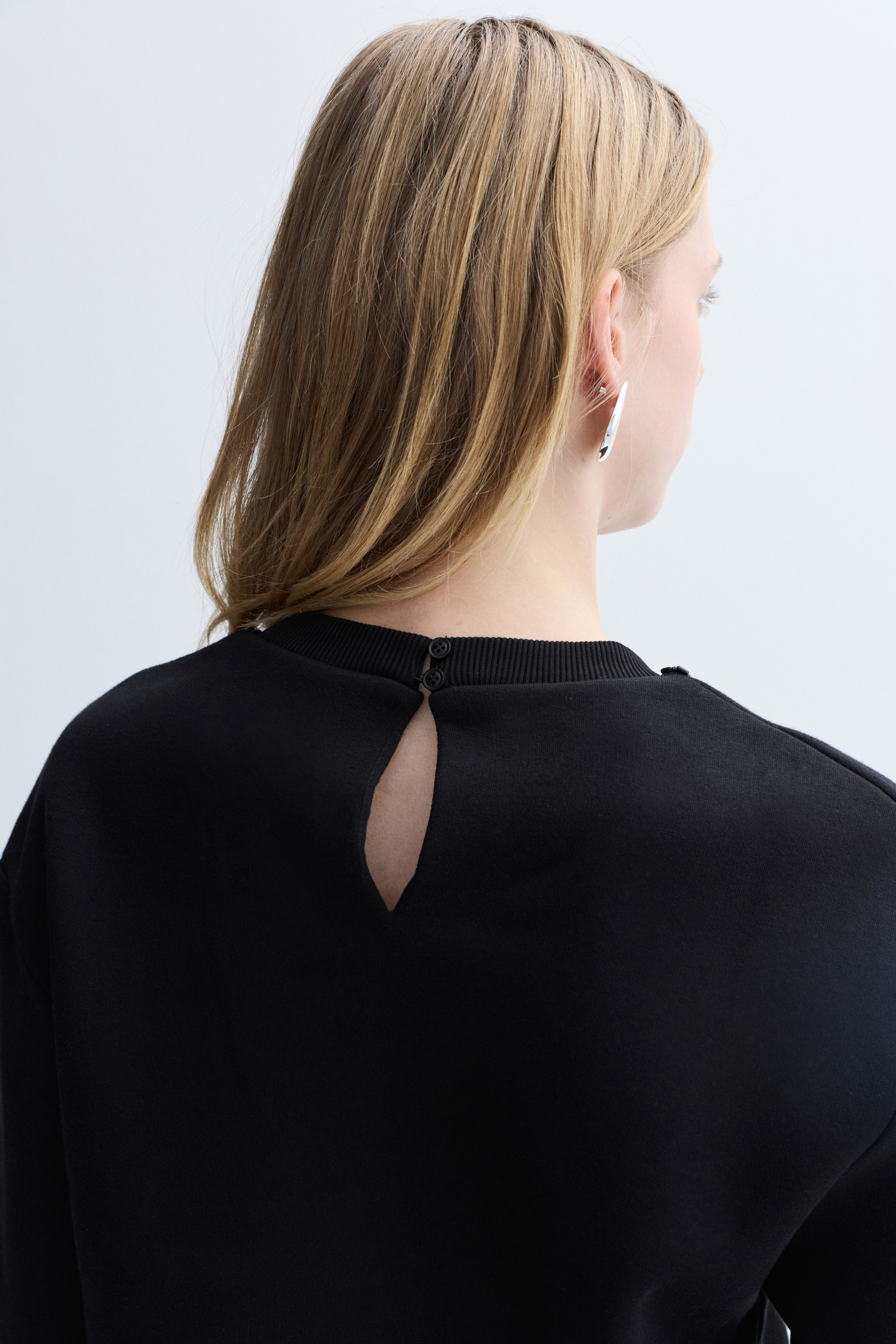 LOOSE FIT BİSİKLET YAKA SWEATSHIRT