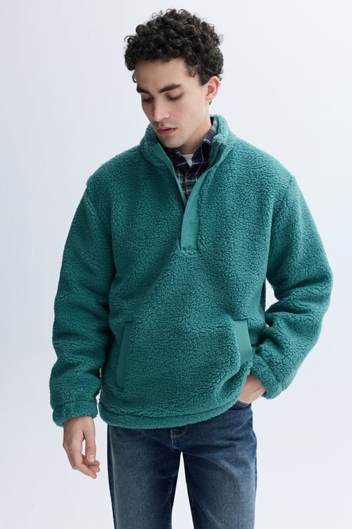 COMFORT FIT DİK YAKA PELÜŞ SWEATSHIRT