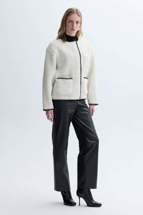 CEP DETAYLI PELÜŞ SWEATSHIRT