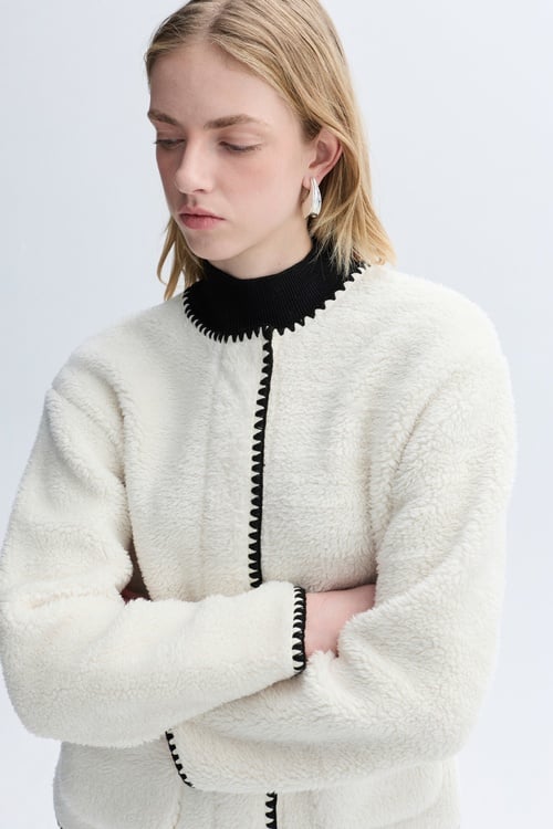 CEP DETAYLI PELÜŞ SWEATSHIRT