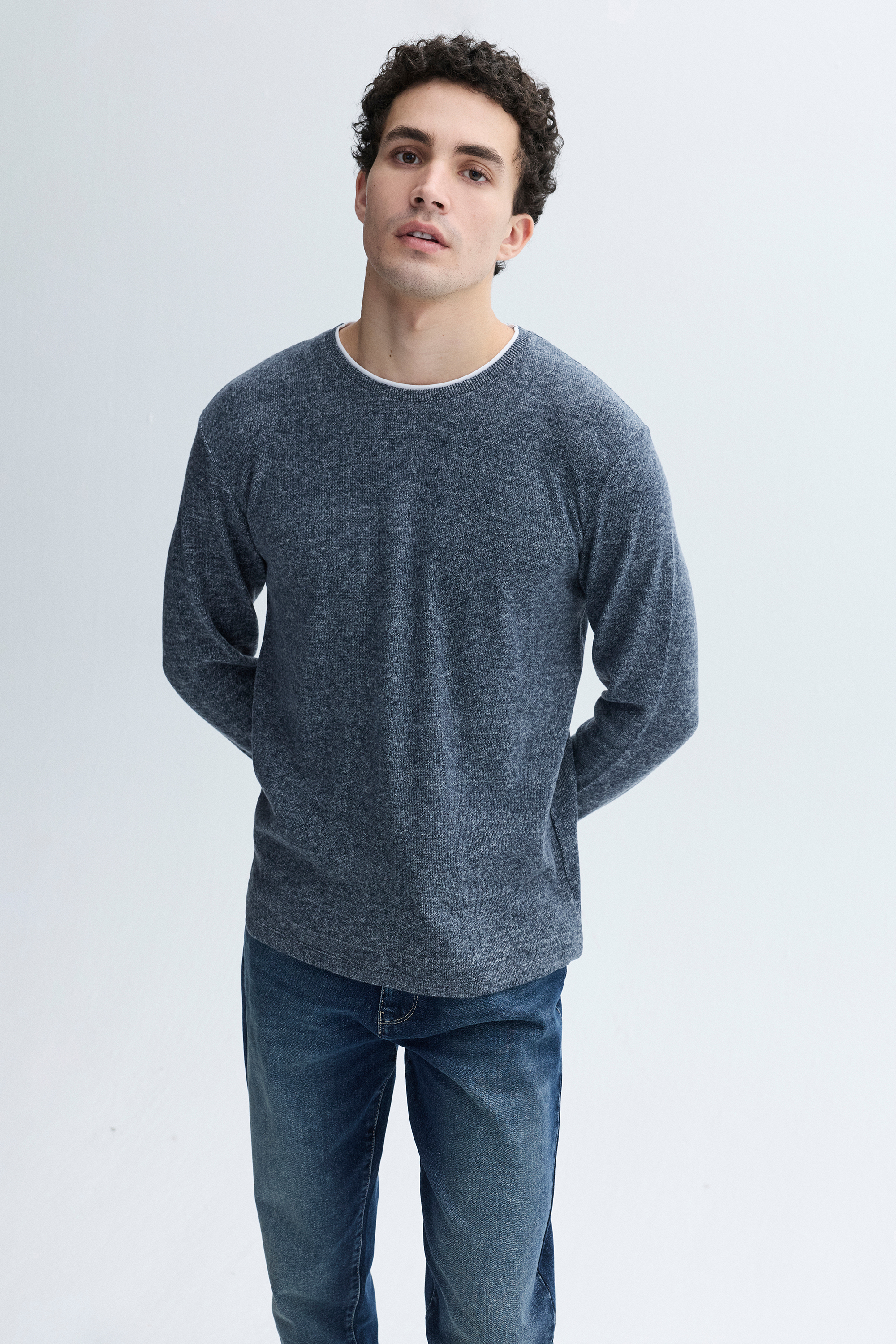 BİSİKLET YAKA SWEATSHIRT