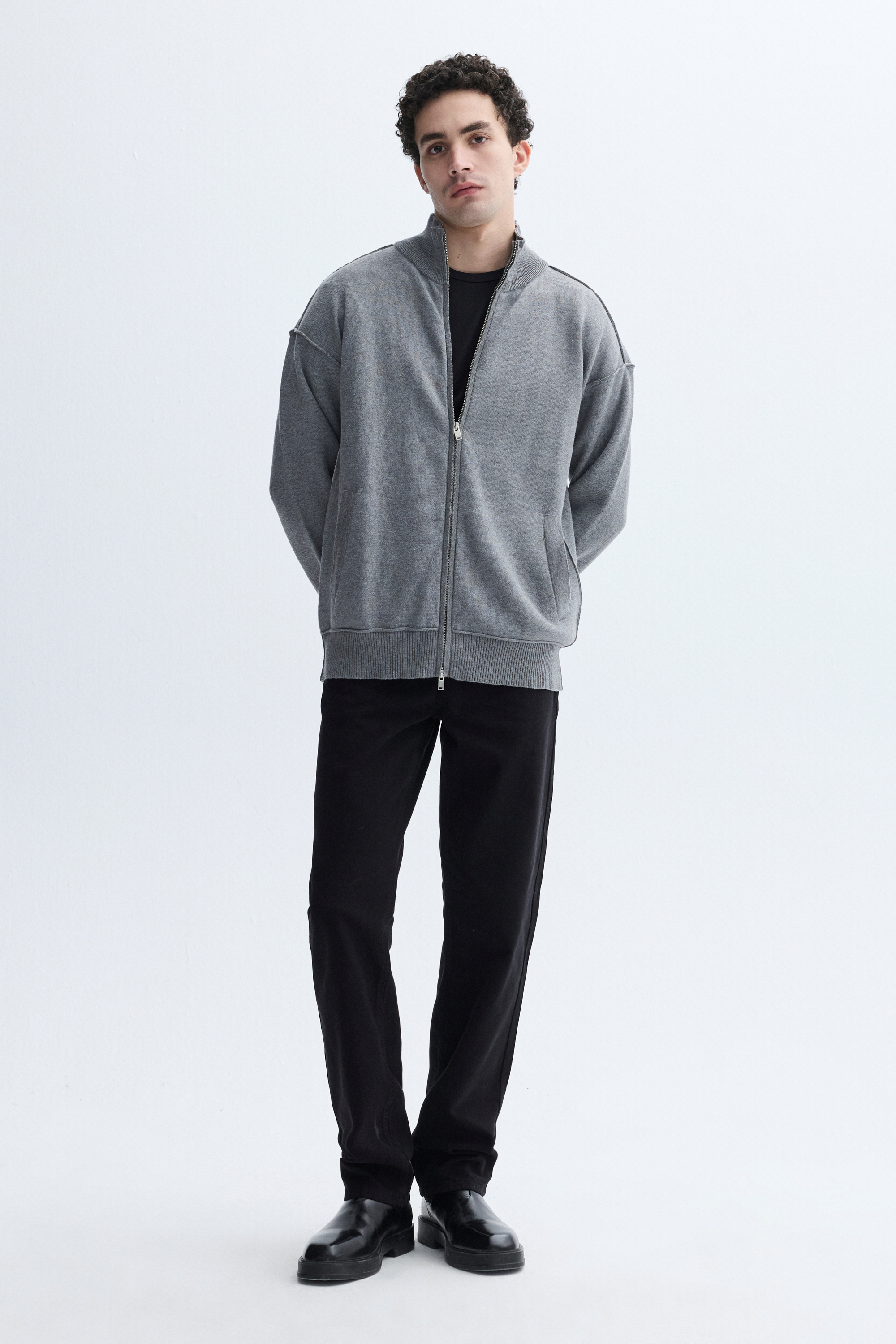 LOOSE FIT DİK YAKA FERMUARLI HIRKA