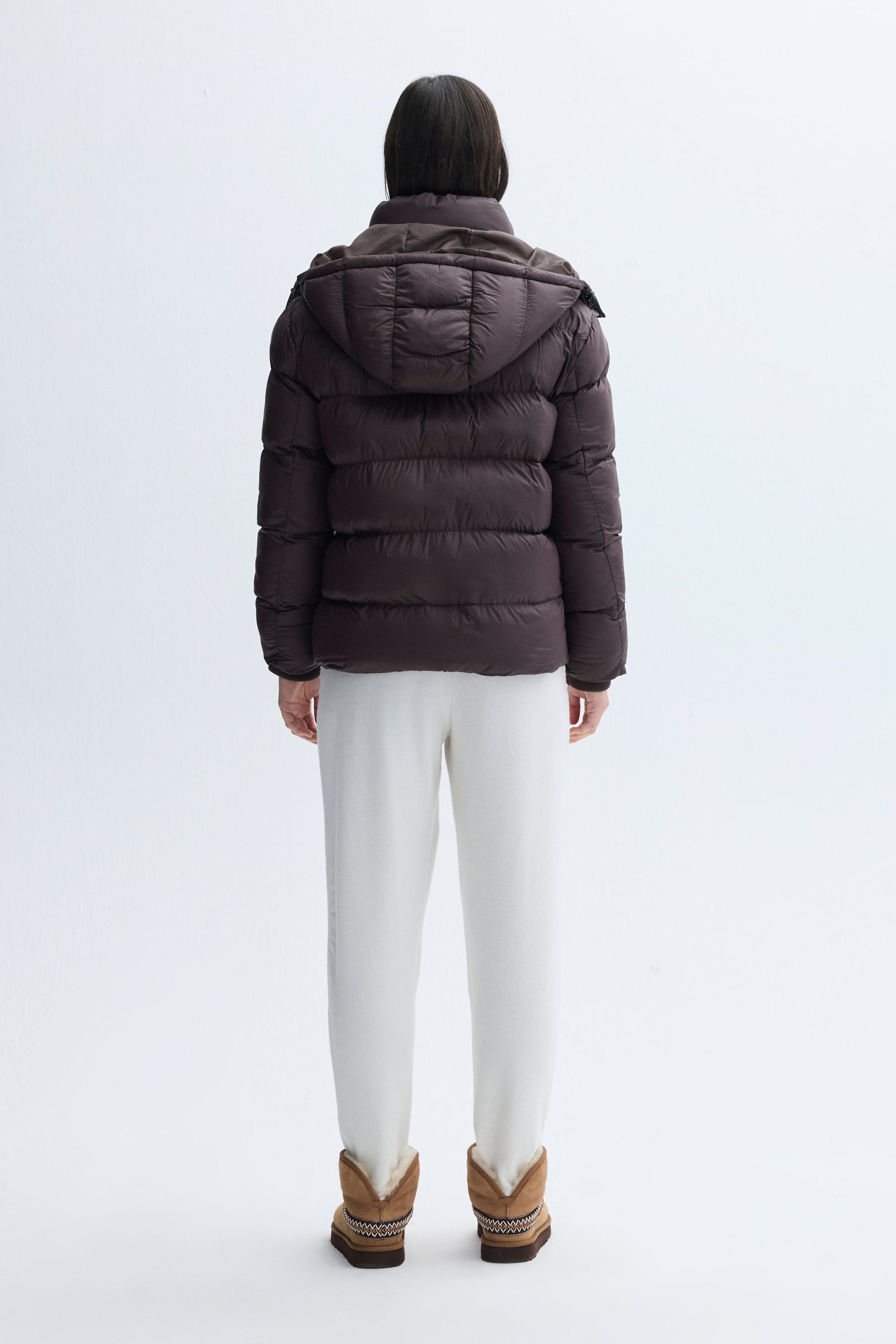KAPİTONELİ KAPÜŞONLU PUFFER MONT
