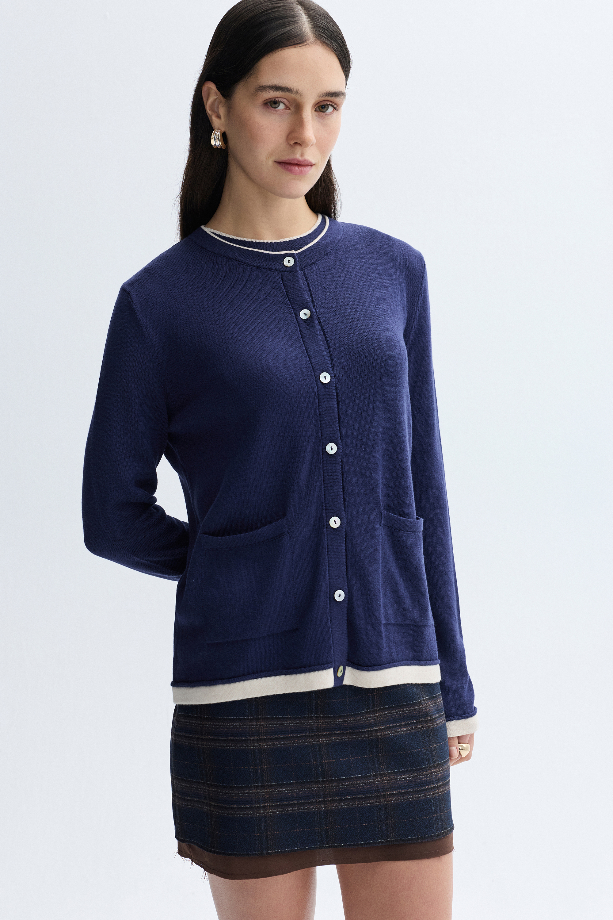 CEP DETAYLI TRİKO HIRKA