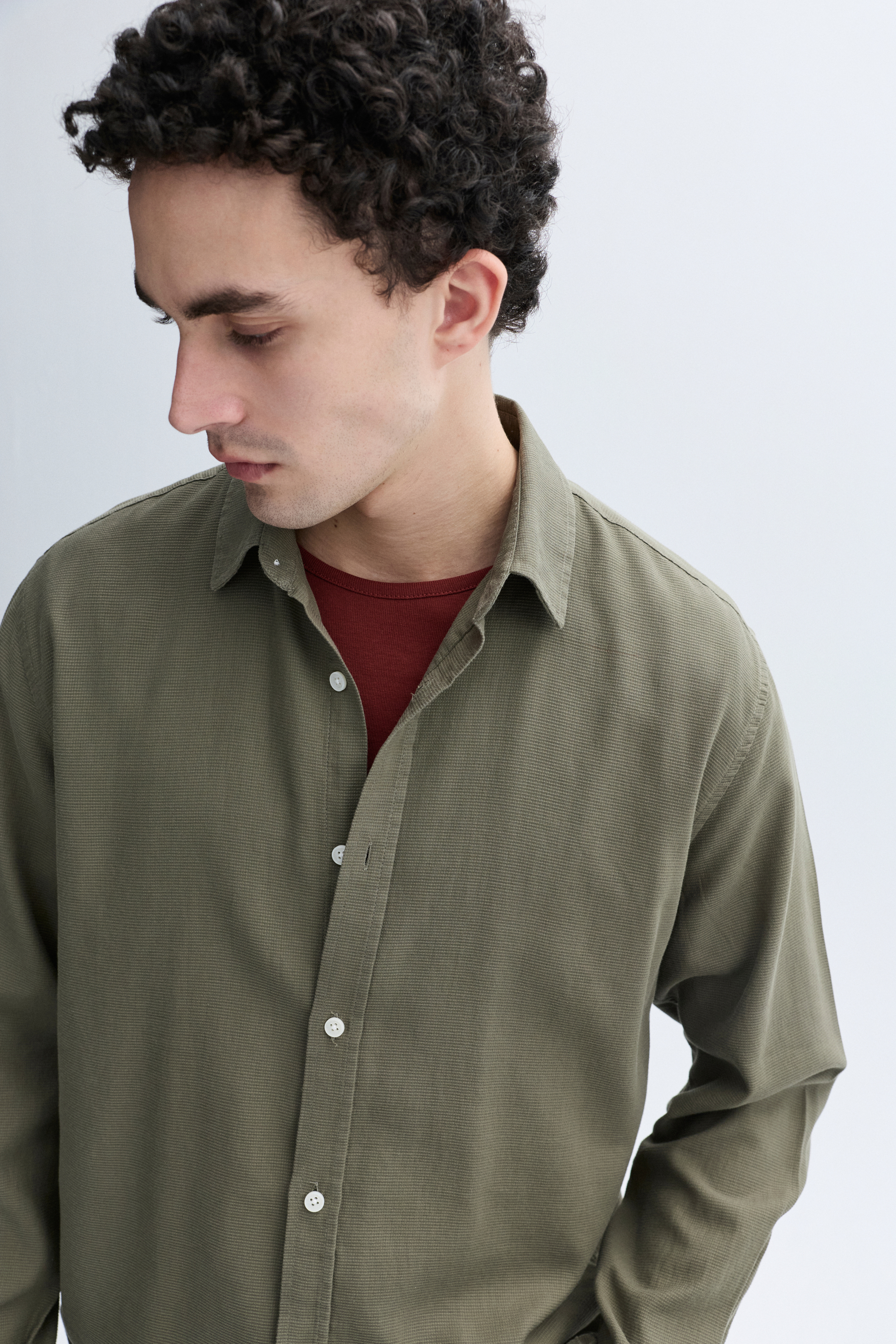 REGULAR FIT UZUN KOLLU GÖMLEK