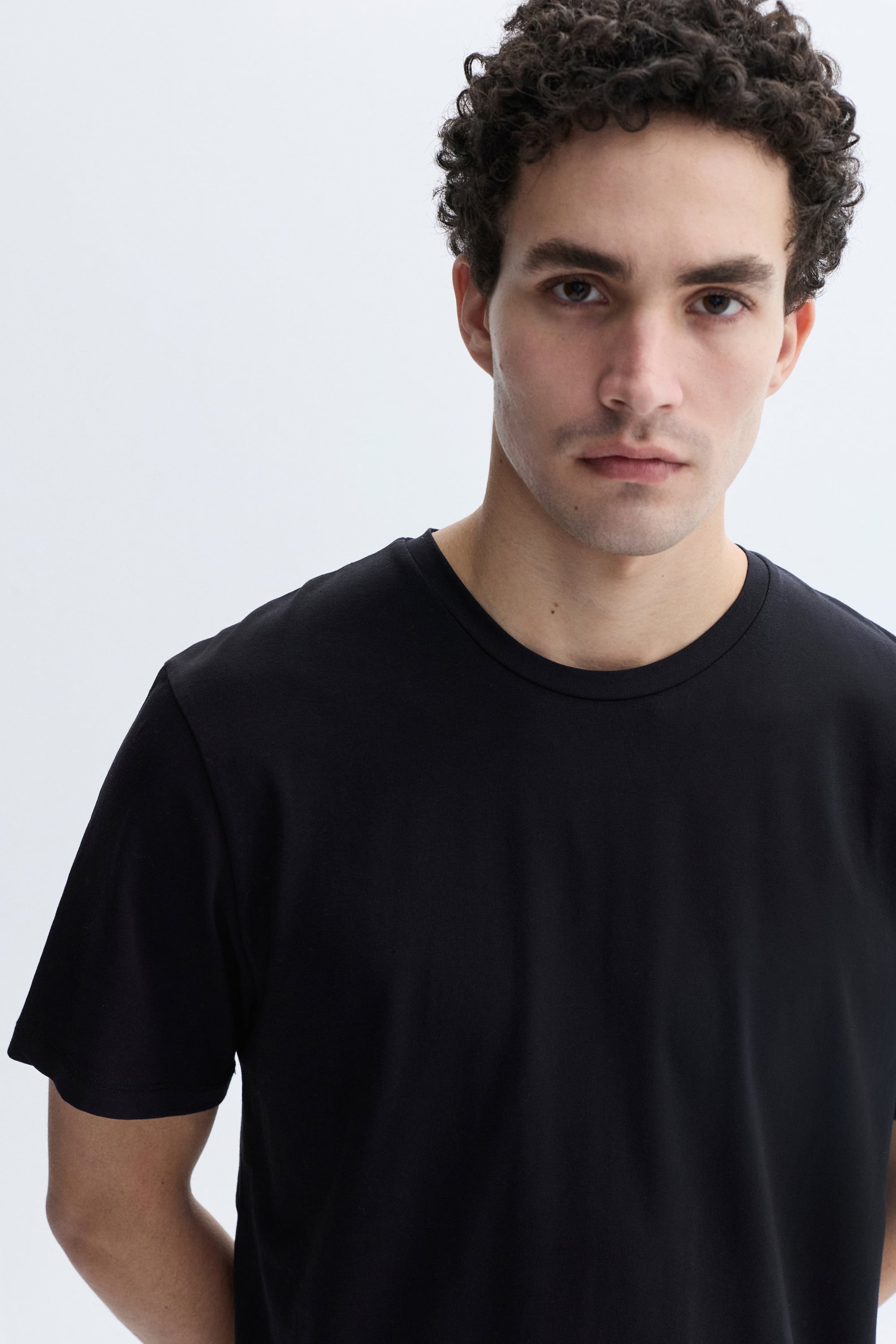 BİSİKLET YAKA T-SHIRT