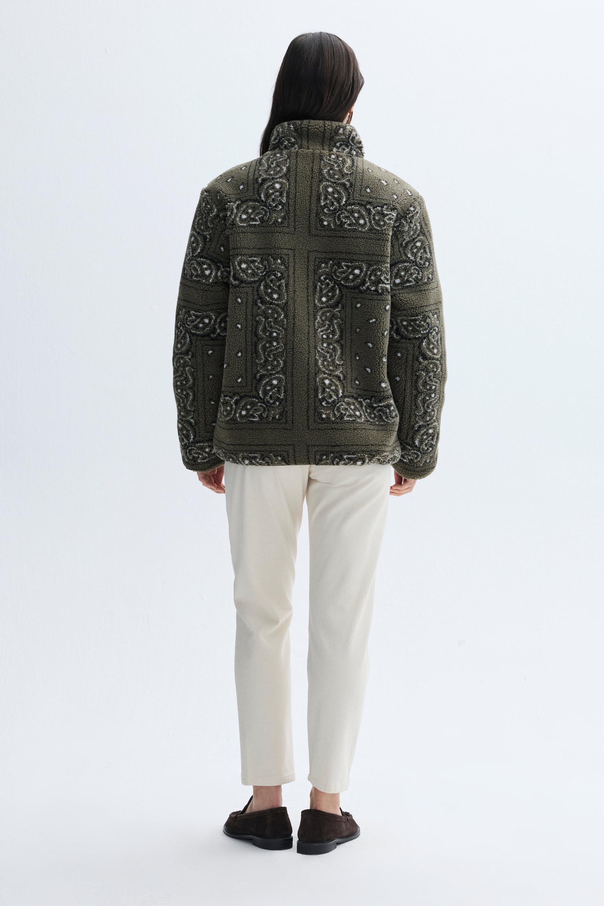 DİK YAKA ÇİFT TARAFLI PELÜŞ MONT CEKET