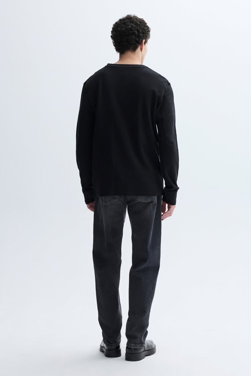 DÜĞMELİ HENLEY YAKA UZUN KOLLU T-SHIRT