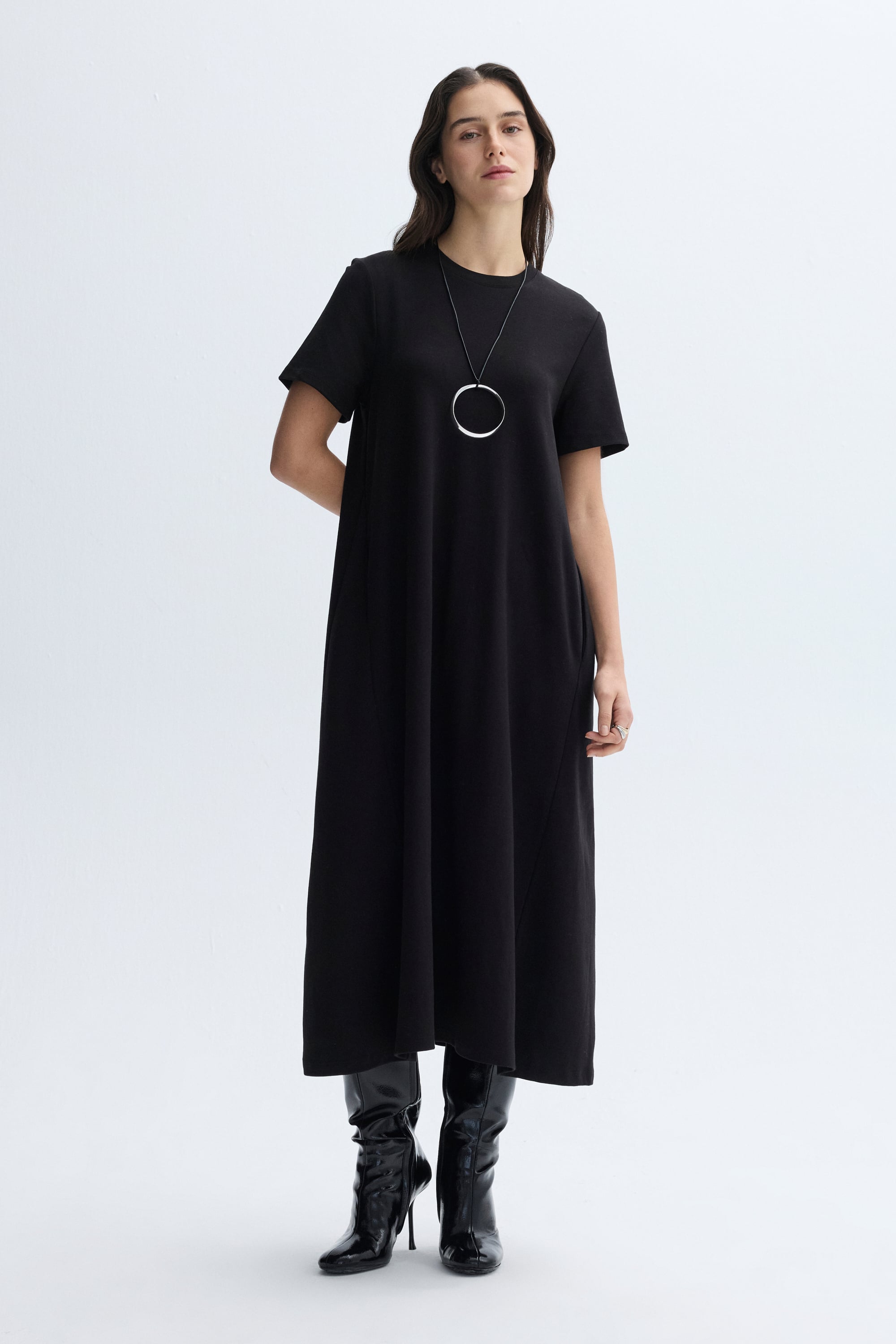 A FORM KISA KOLLU UZUN ELBİSE