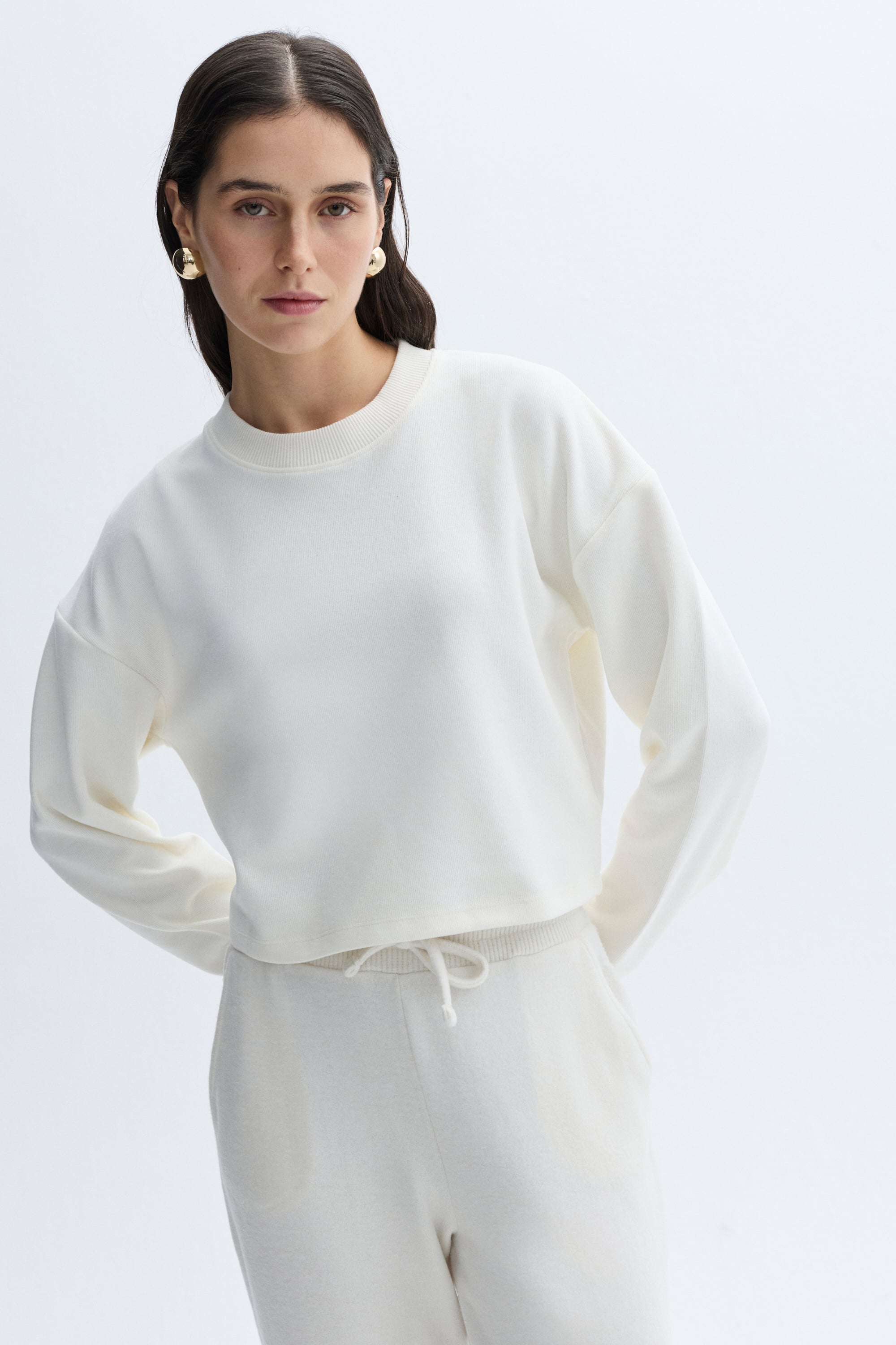 BİSİKLET YAKA SWEATSHIRT