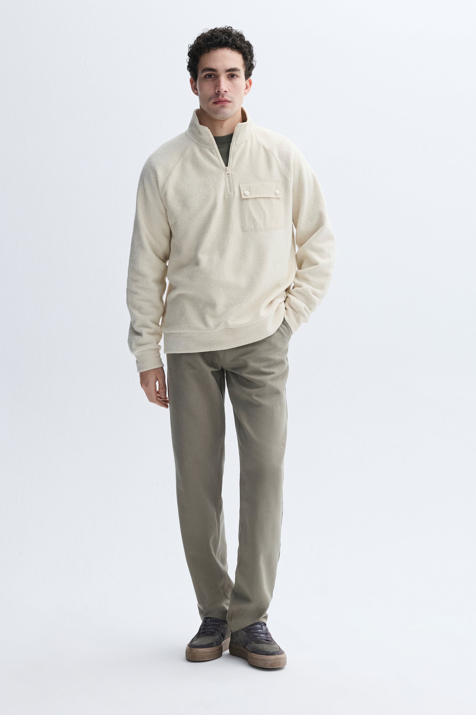 COMFORT FIT FERMUARLI DİK YAKA SWEATSHIRT