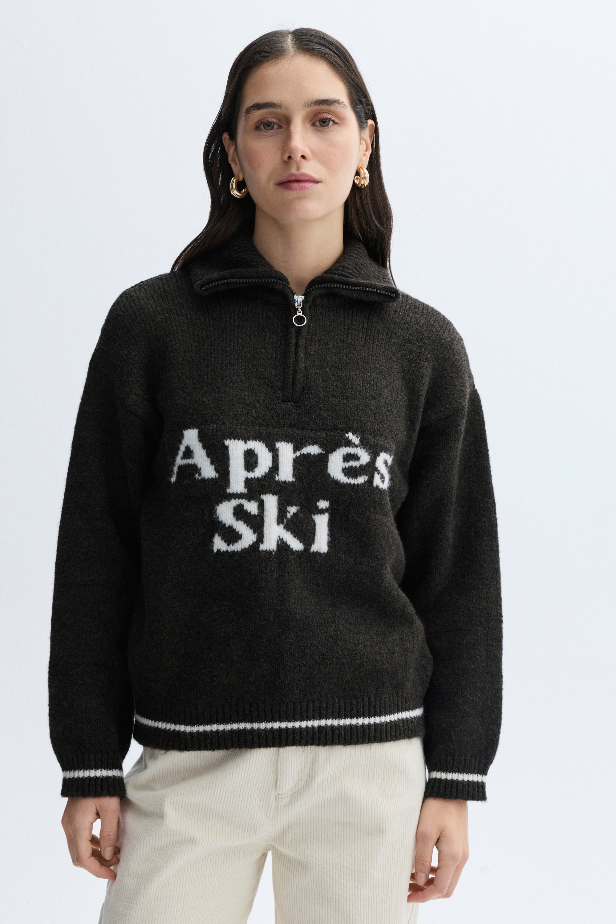 LOOSE FIT FERMUARLI DİK YAKA KAZAK