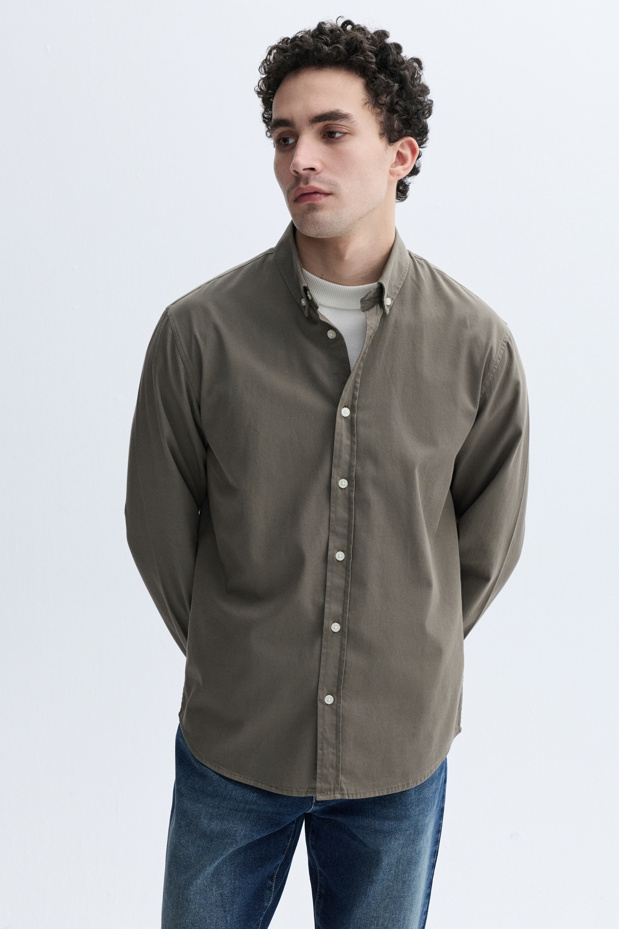 REGULAR FIT UZUN KOLLU GÖMLEK