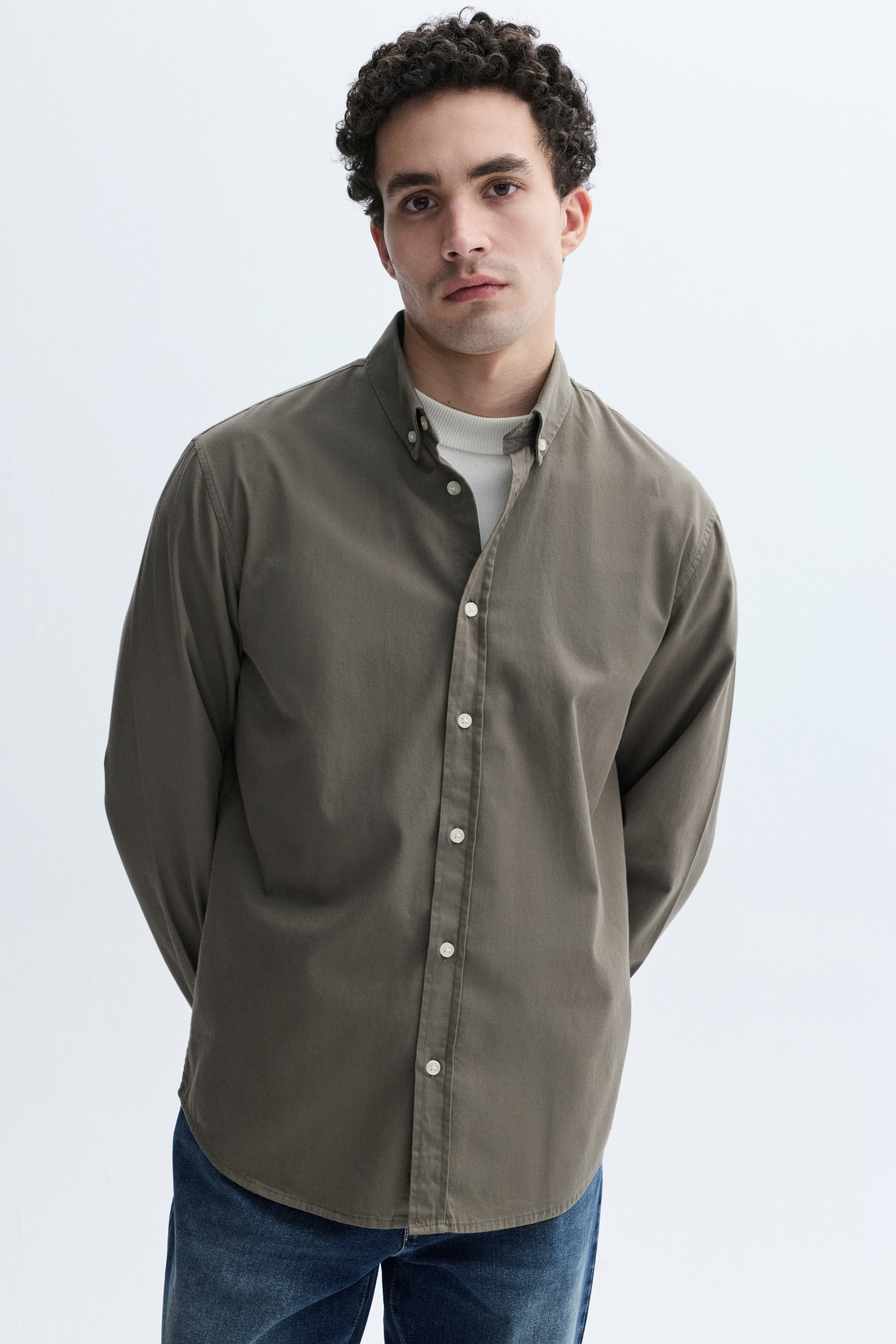 REGULAR FIT UZUN KOLLU GÖMLEK