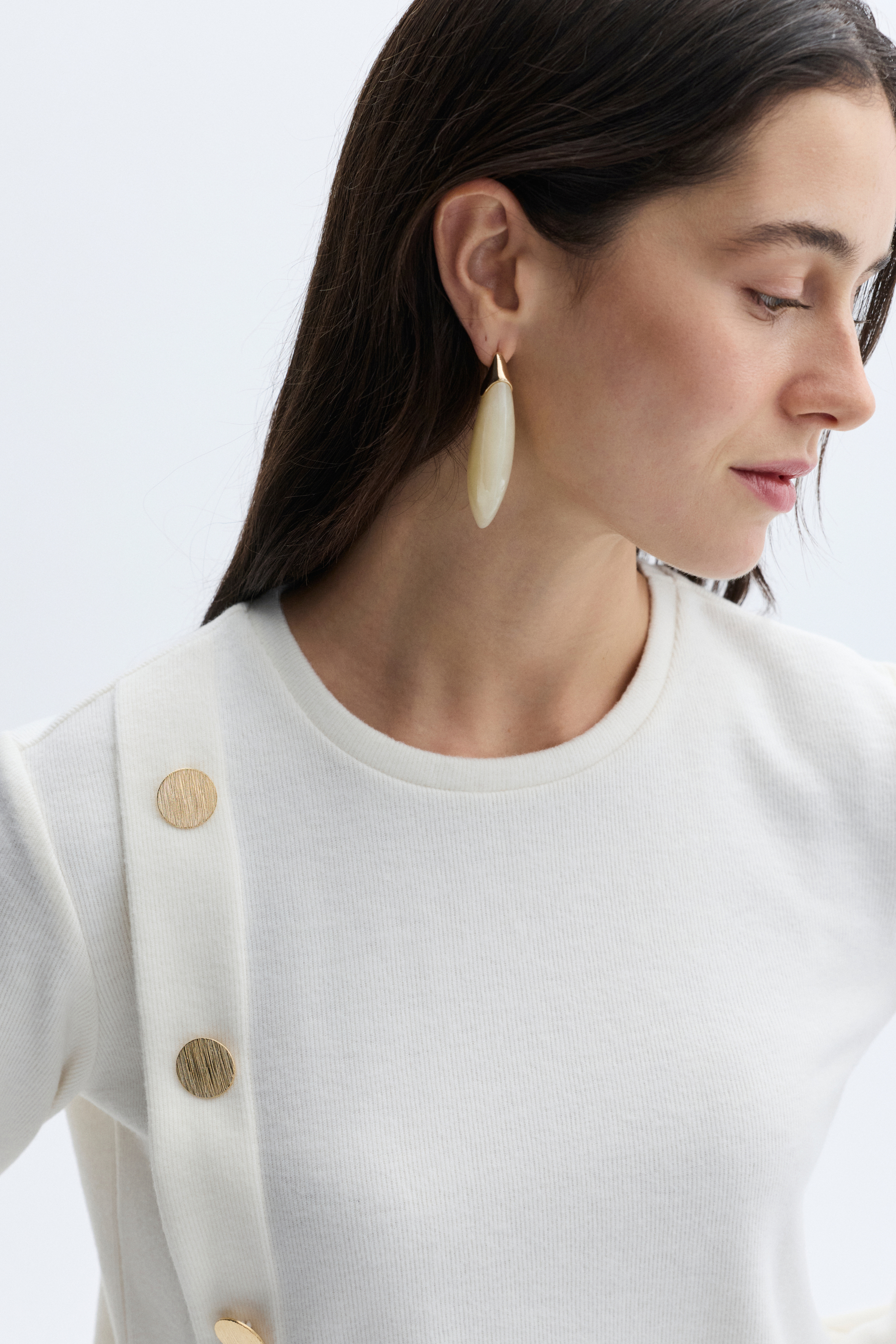 DÜĞME DETAYLI UZUN KOLLU BLUZ