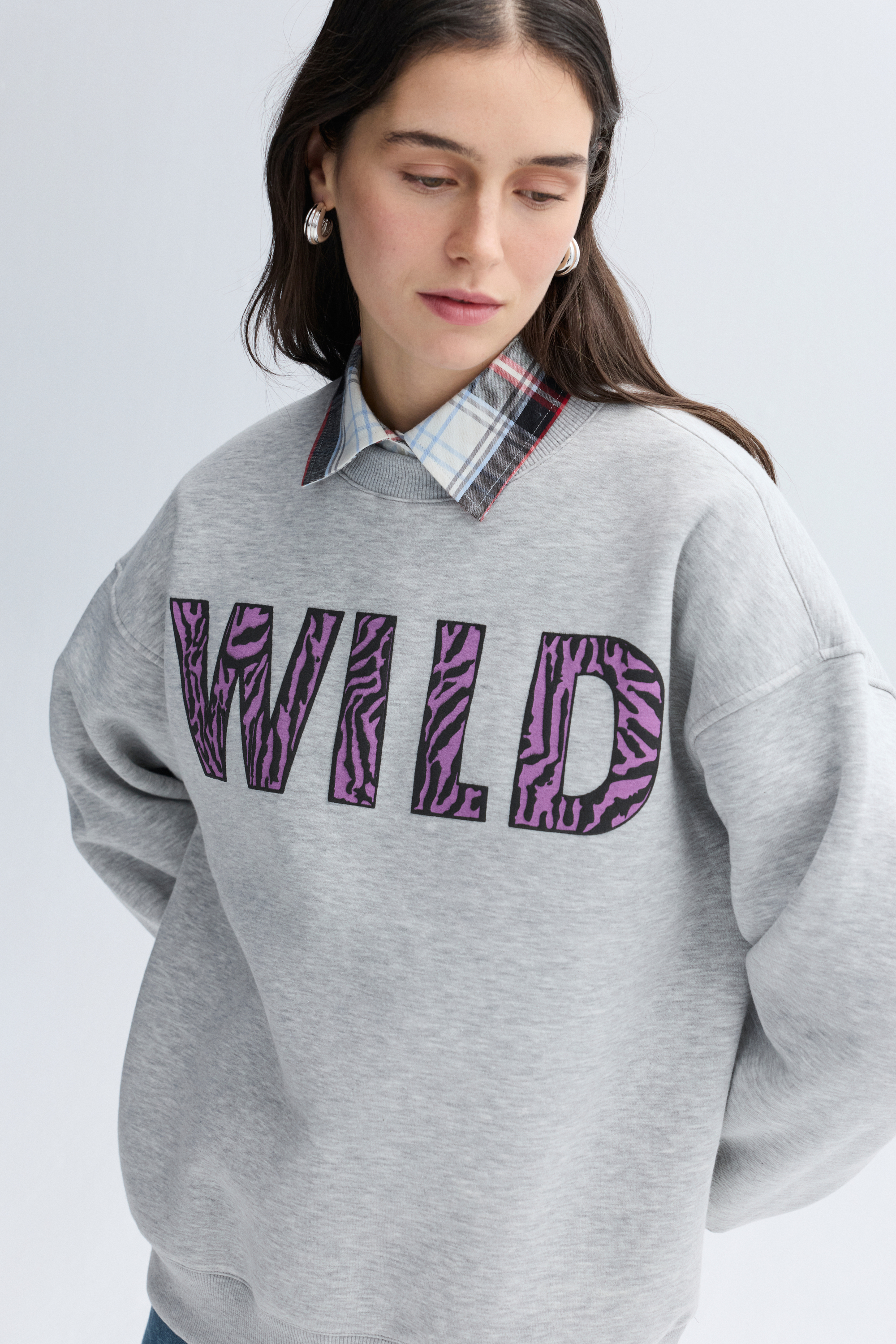 BASKILI BİSİKLET YAKA OVERSIZE SWEATSHIRT