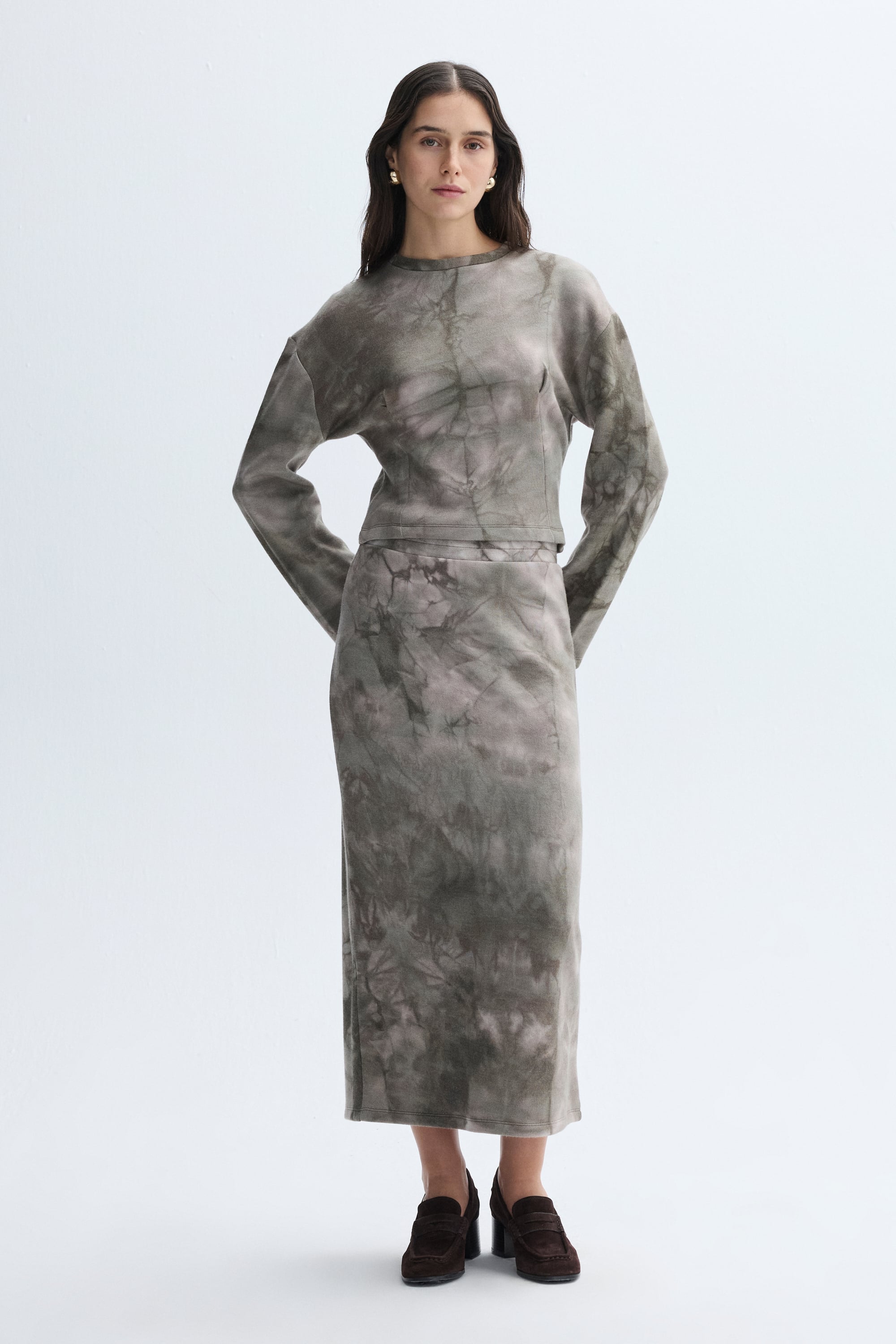 BASKILI YIRTMAÇLI MİDİ ETEK