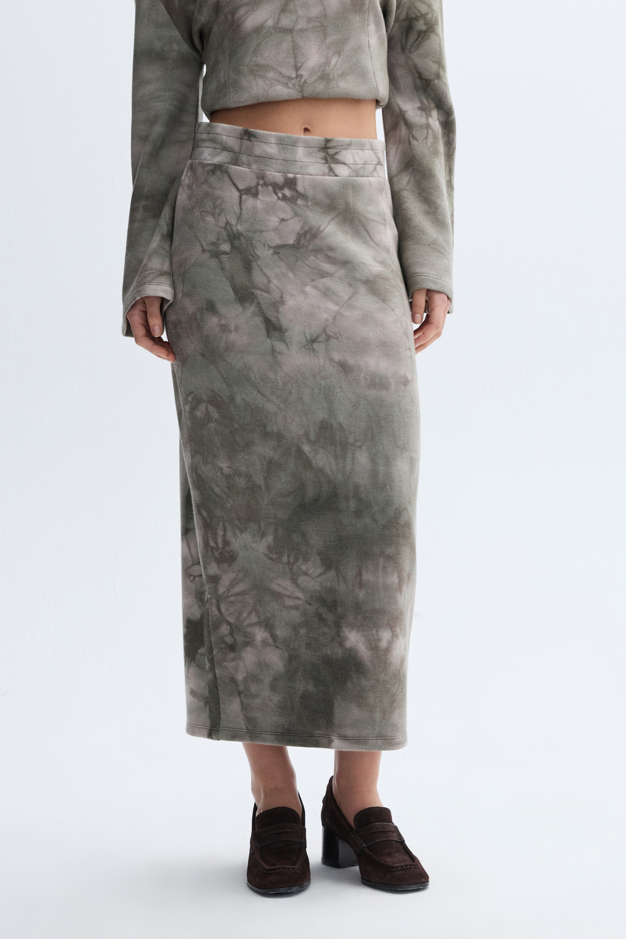 BASKILI YIRTMAÇLI MİDİ ETEK