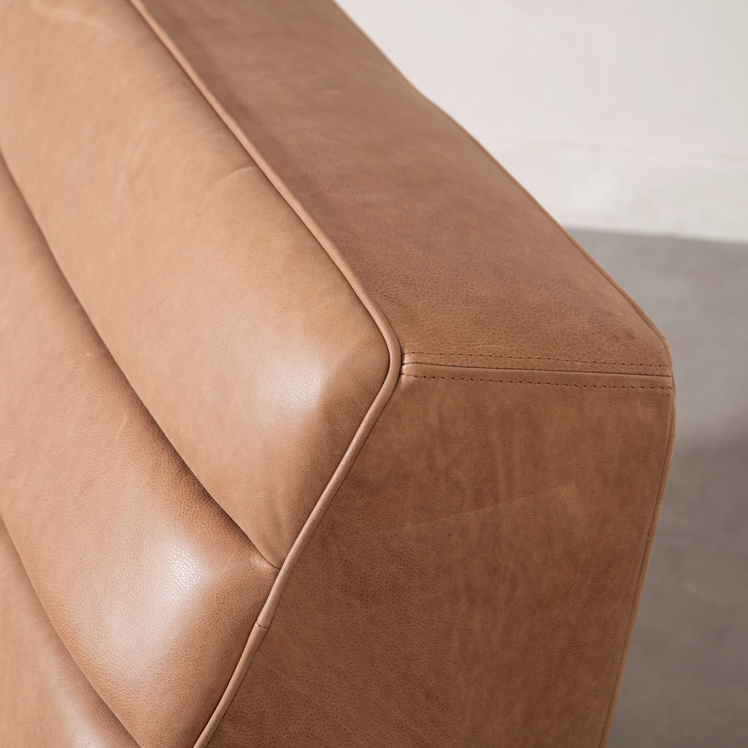 SHABBY DERİ DAYBED CAMEL