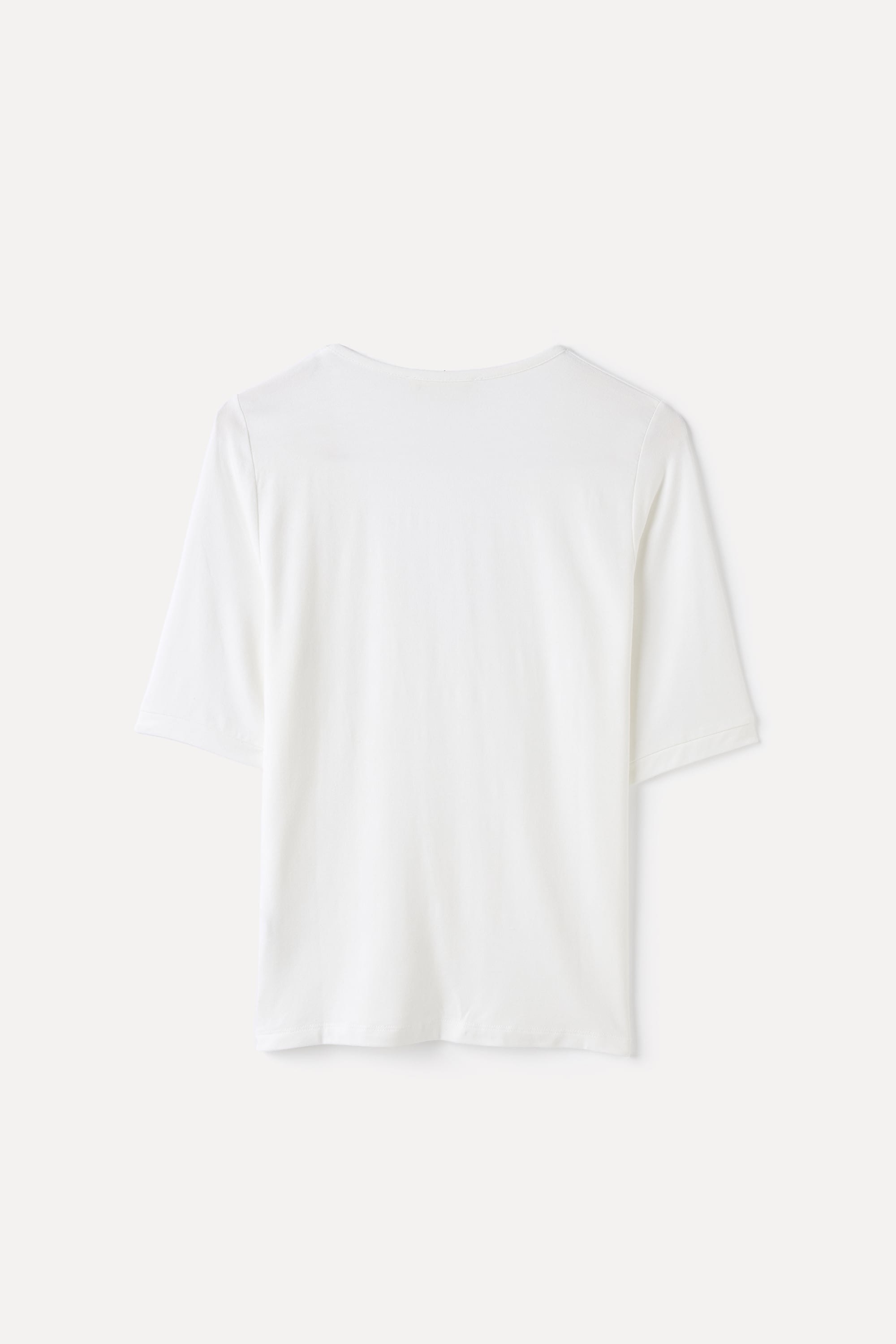 FITTED V YAKA T-SHIRT