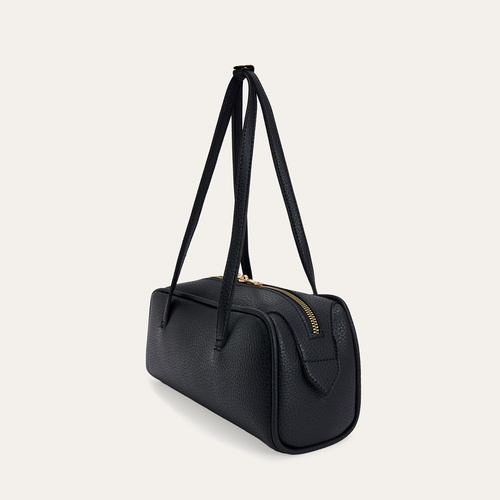 DERİ GÖRÜNÜMLÜ BAGET OMUZ ÇANTASI