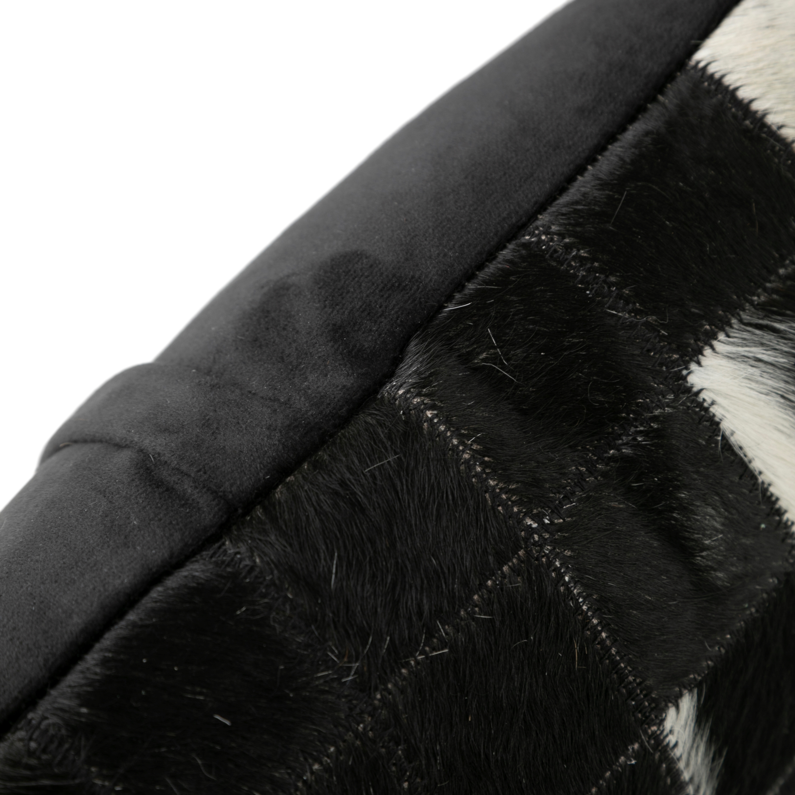 LUCAS DERİ KIRLENT SİYAH BEYAZ 45X45 CM