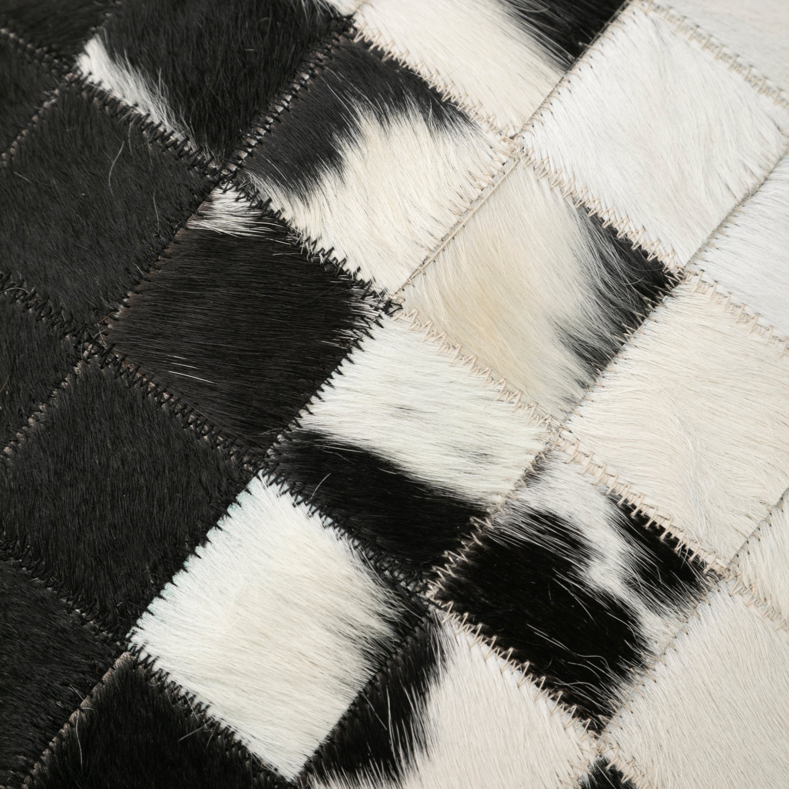 LUCAS DERİ KIRLENT SİYAH BEYAZ 45X45 CM