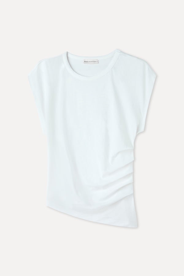 FITTED BELİ BÜZGÜLÜ ASİMETRİK KESİM DÜŞÜK KOL BLUZ