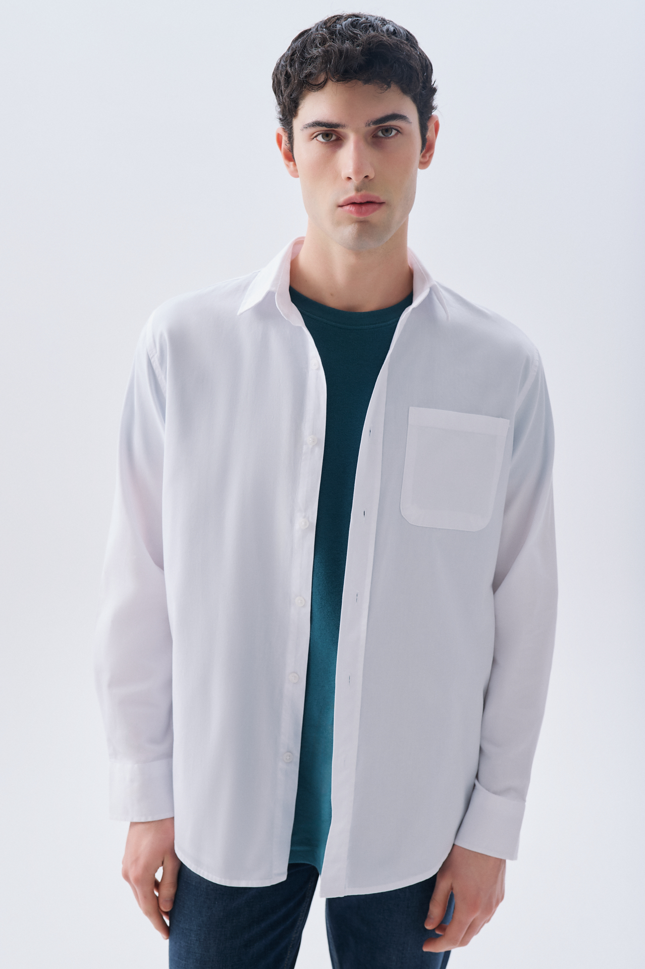 REGULAR FIT TEK CEPLİ UZUN KOLLU GÖMLEK