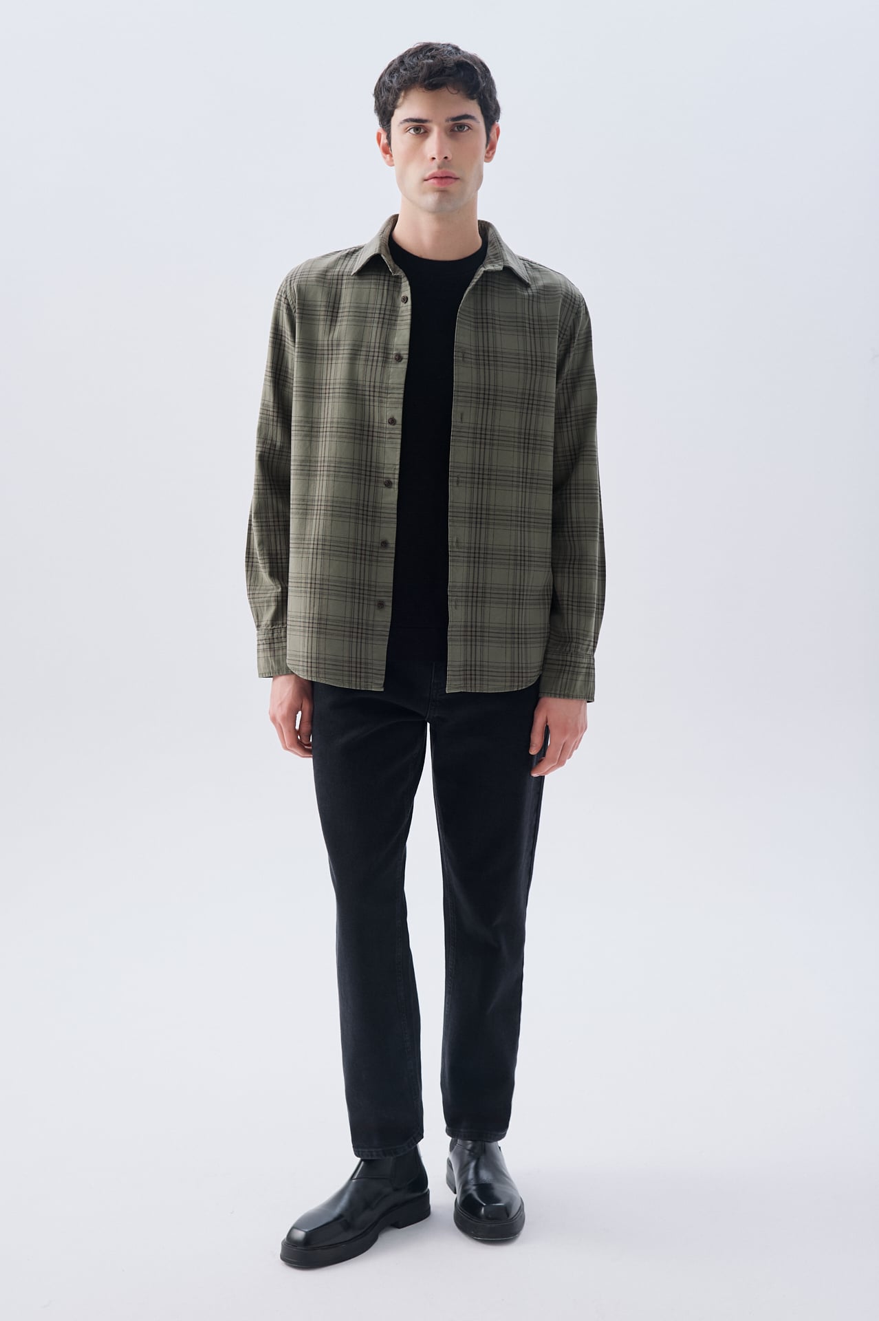 EKOSELİ REGULAR FIT UZUN KOLLU GÖMLEK