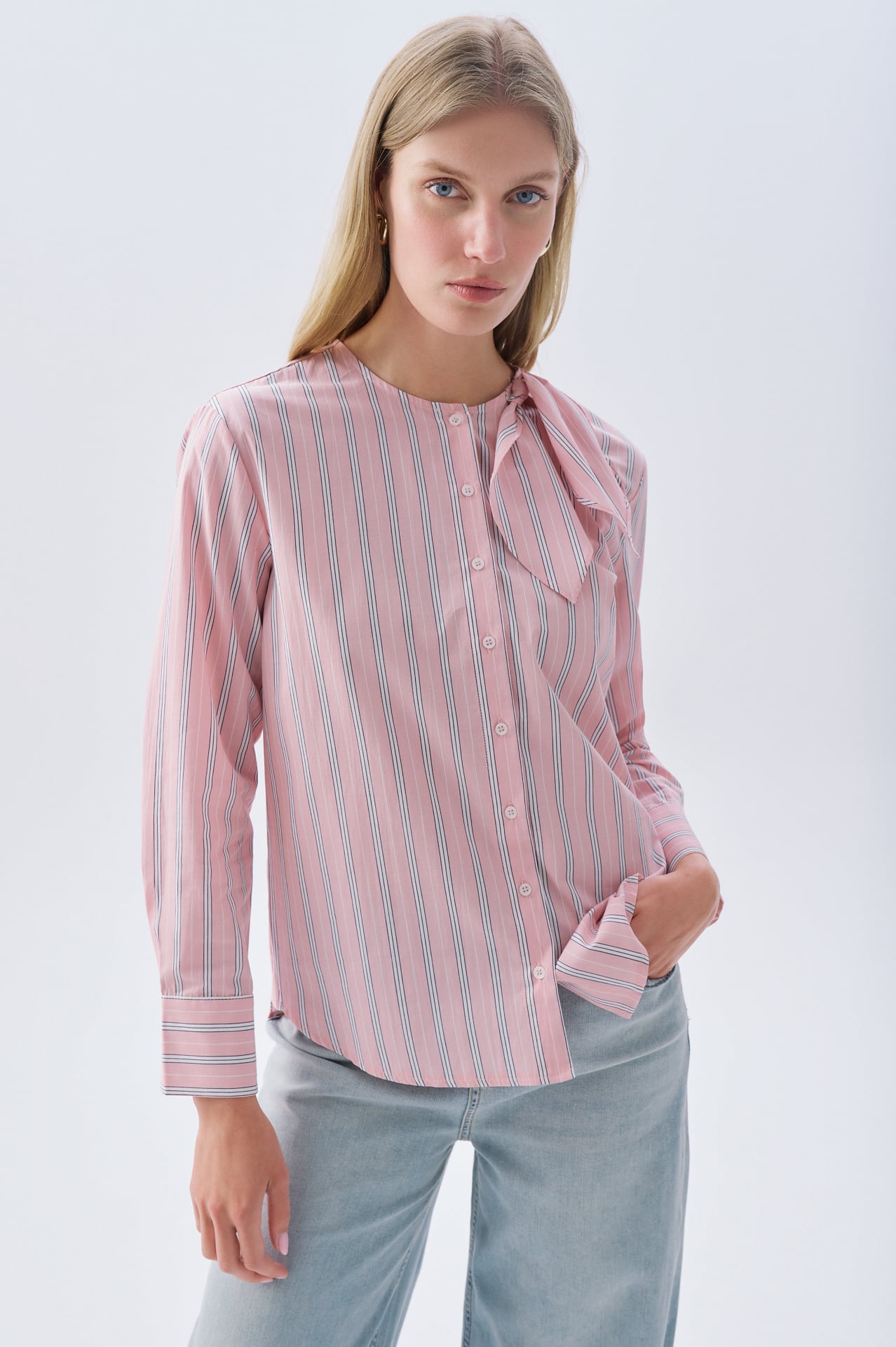 ÇİZGİLİ FİYONK DETAYLI UZUN KOLLU GÖMLEK