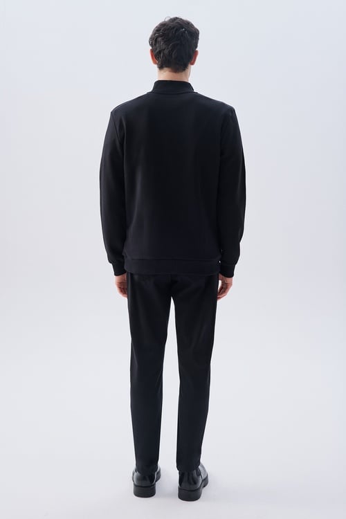 FERMUARLI DİK YAKA SWEATSHIRT