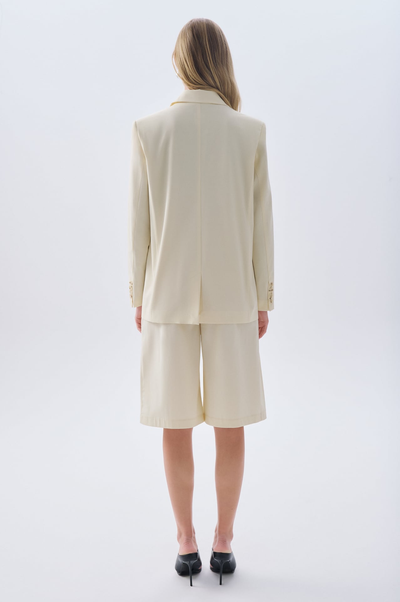 PİLELİ MİDİ BERMUDA ŞORT