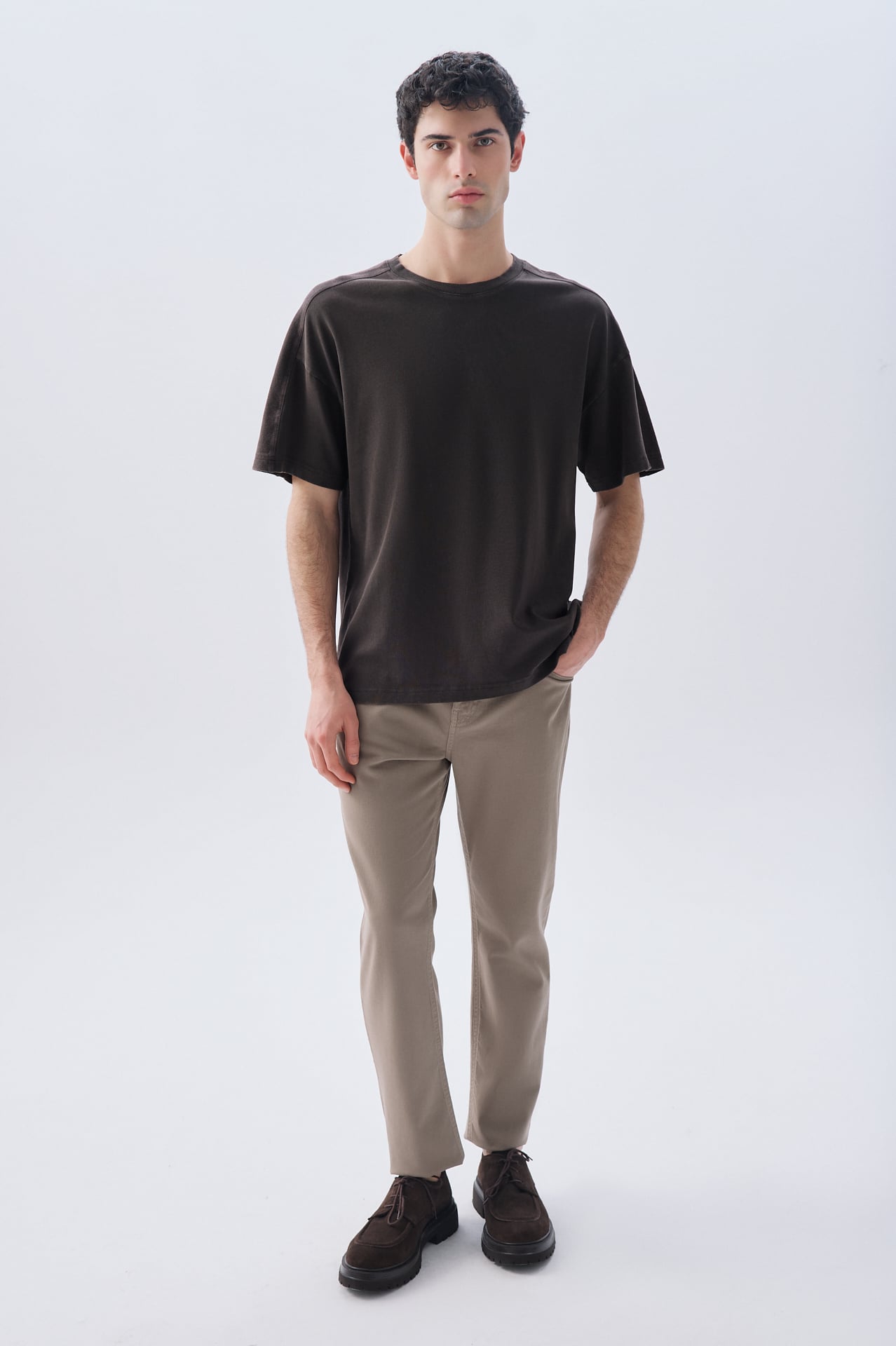 SLIM STRAIGHT FIT PANTOLON