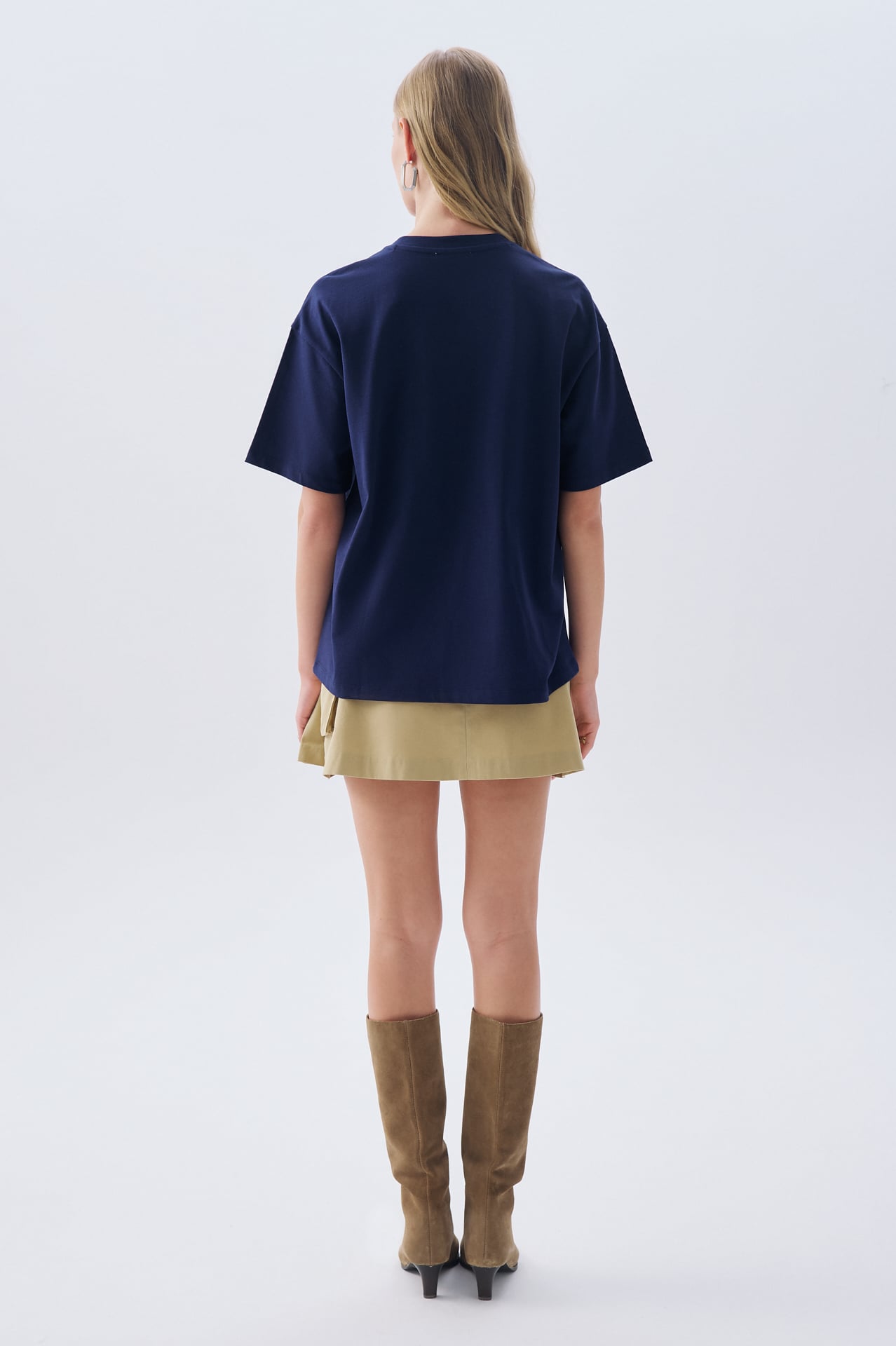 DÜŞÜK KOLLU OVERSIZE BİSİKLET YAKA T-SHIRT