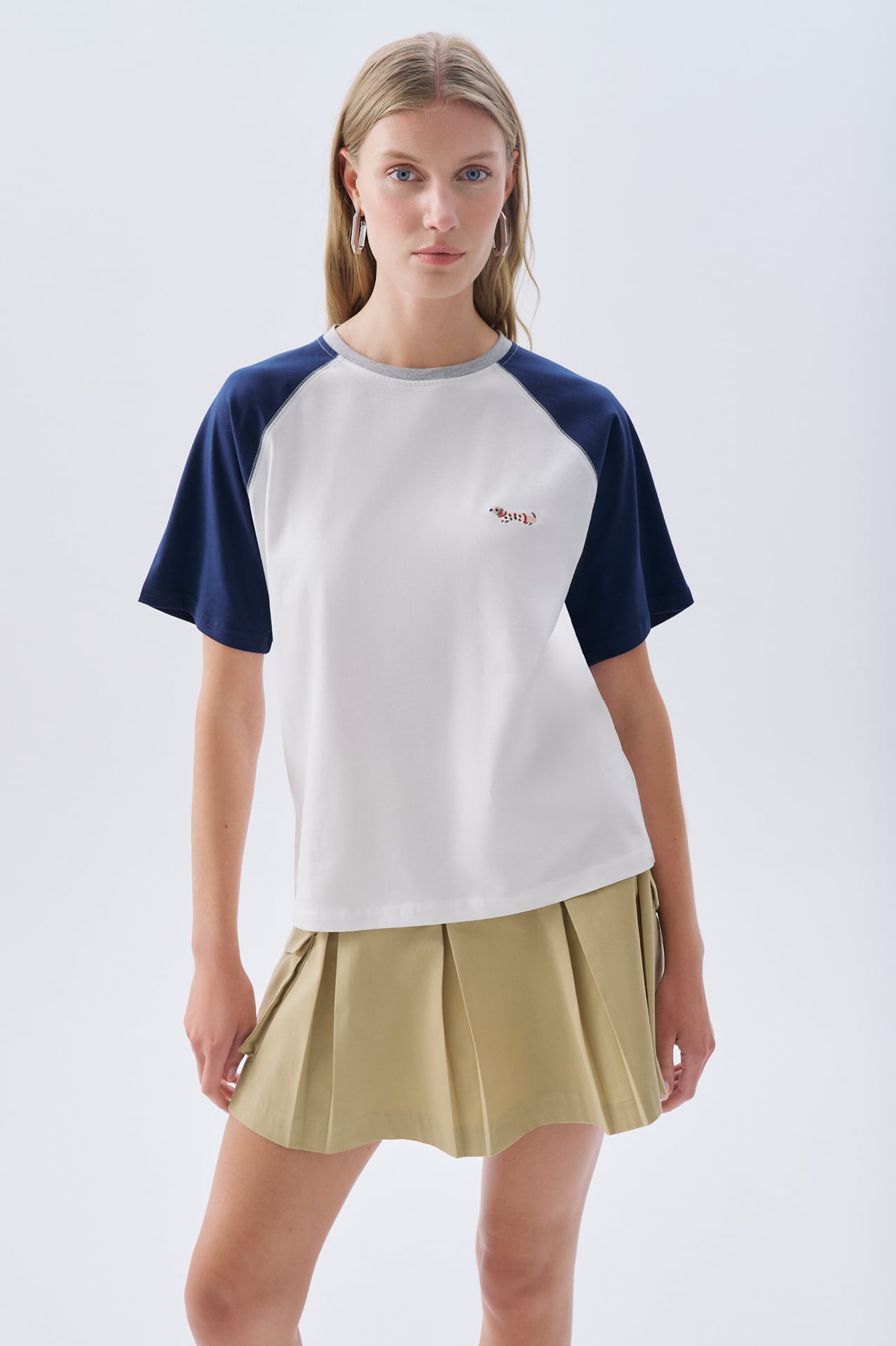 OVERSIZE NAKIŞLI BİSİKLET YAKA T-SHIRT