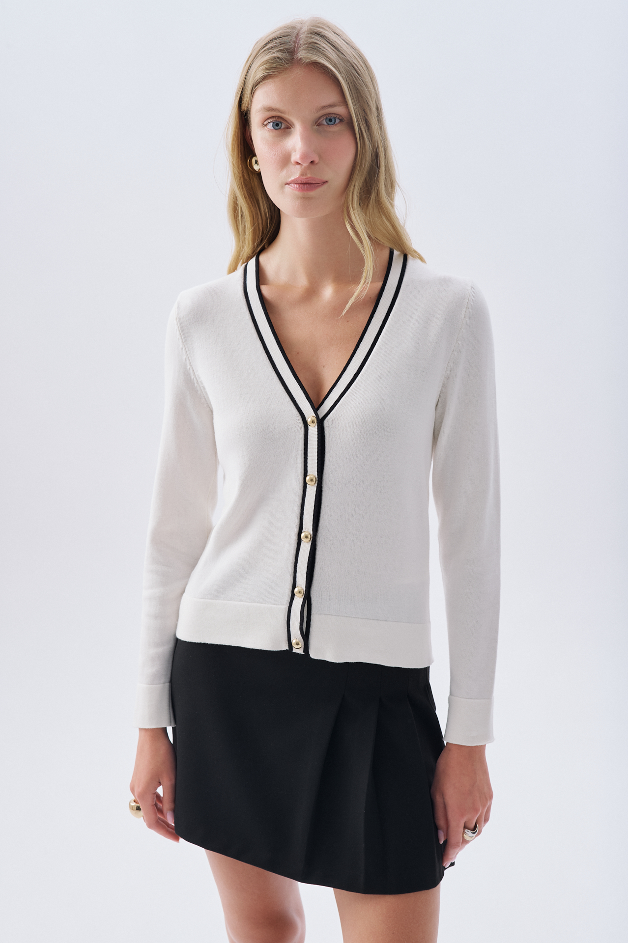 V YAKA FITTED TRİKO HIRKA