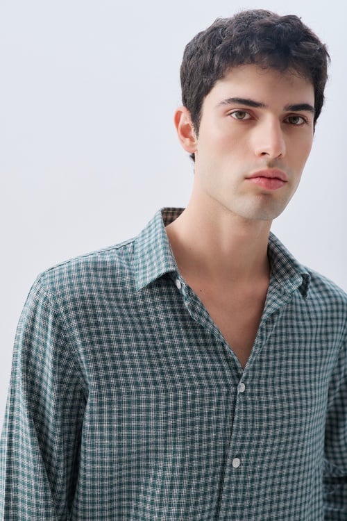 EKOSELİ REGULAR FIT UZUN KOLLU GÖMLEK