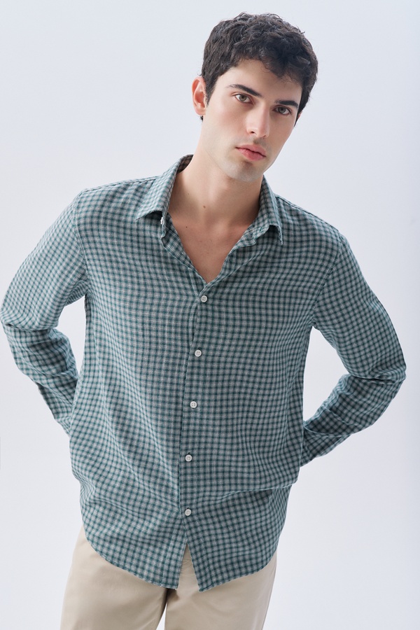 EKOSELİ REGULAR FIT UZUN KOLLU GÖMLEK