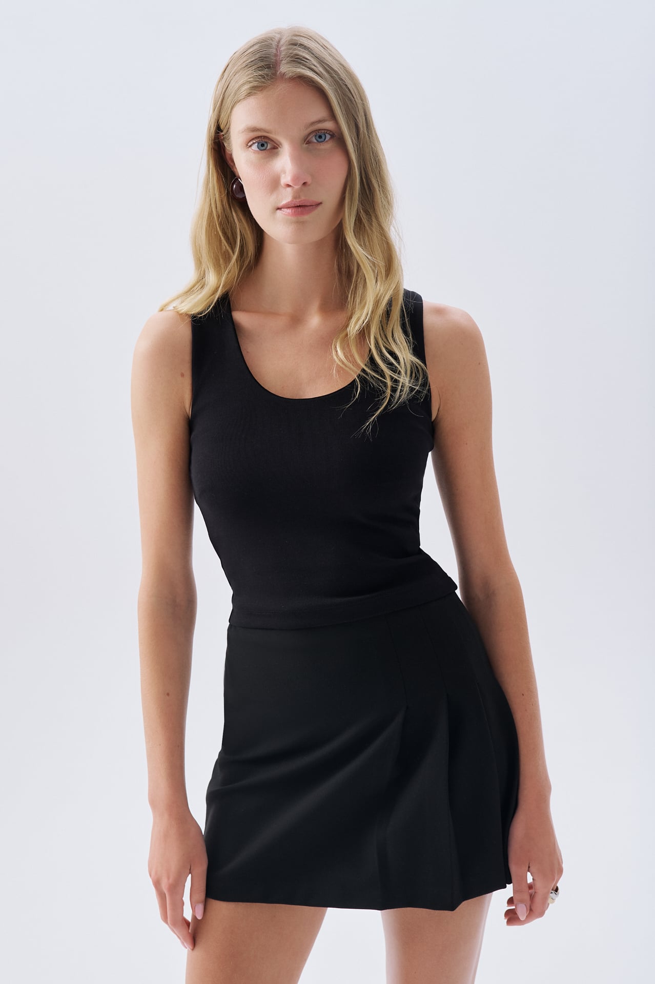 FITTED U YAKA KOLSUZ BLUZ