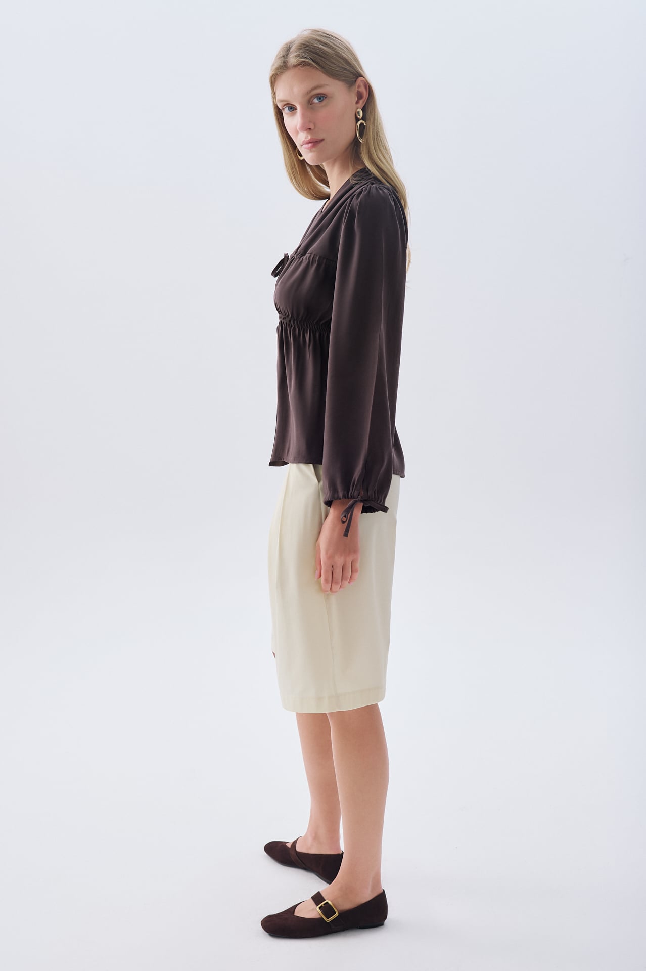 MODAL KARIŞIMLI BÜZGÜLÜ BAĞLAMALI BLUZ