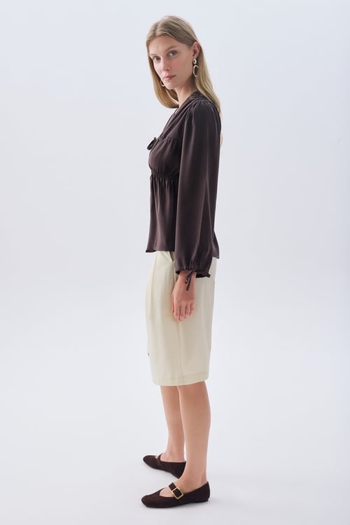 MODAL KARIŞIMLI BÜZGÜLÜ BAĞLAMALI BLUZ