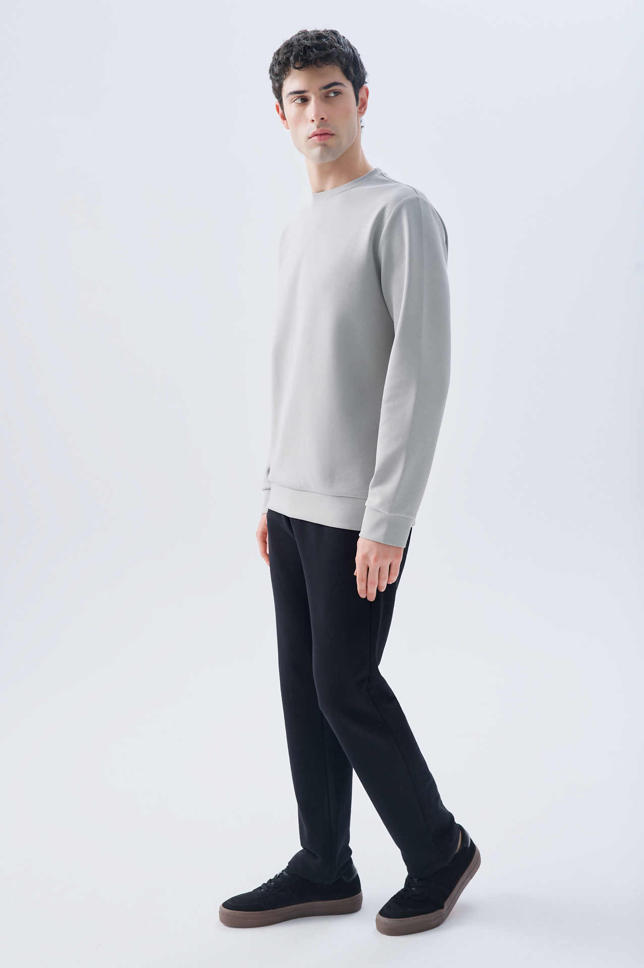 BİSİKLET YAKA SWEATSHIRT